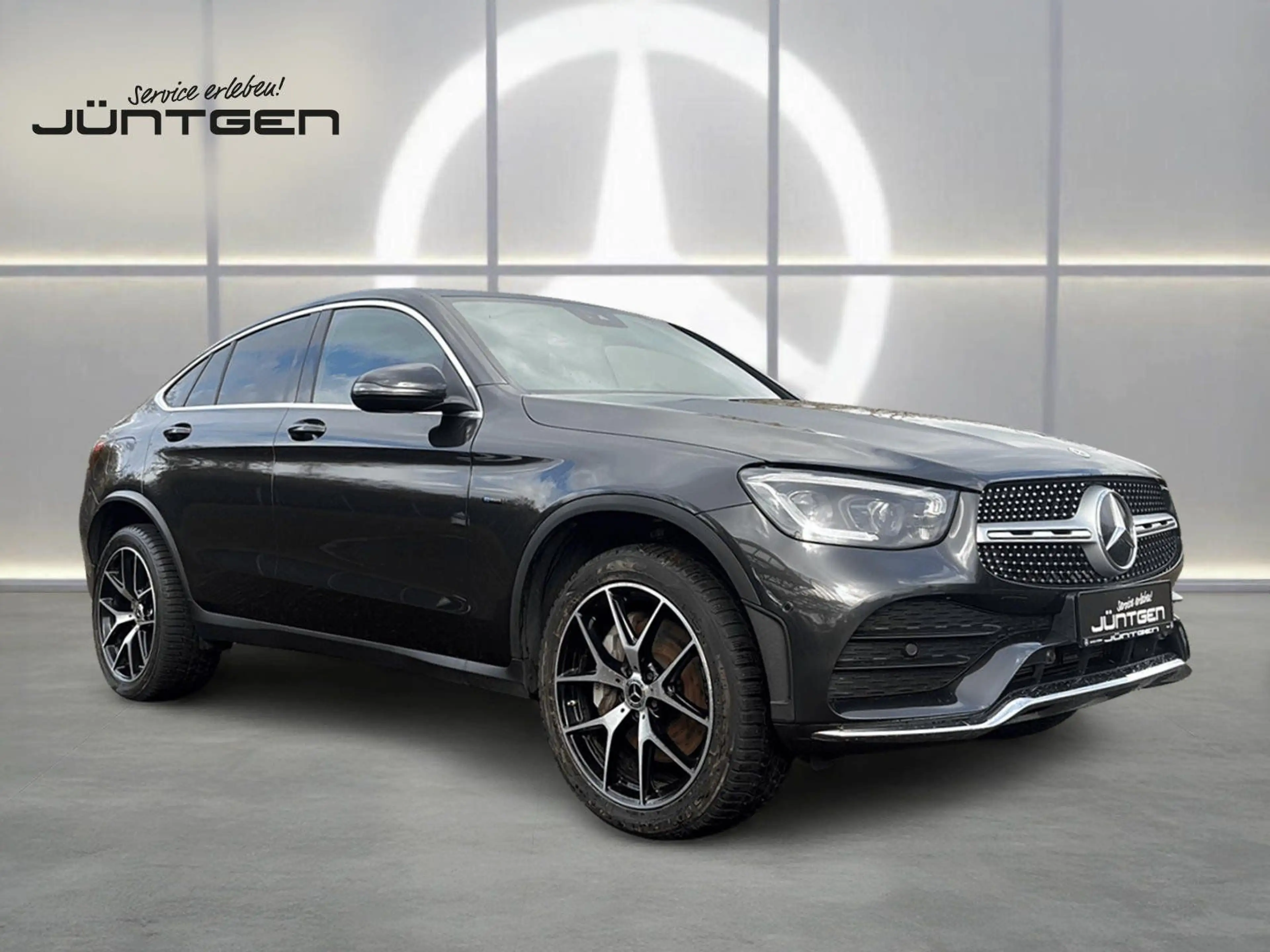 Mercedes-Benz GLC 300 e 4M Coupé AMG DSC MULTIBEAM BURMESTER
