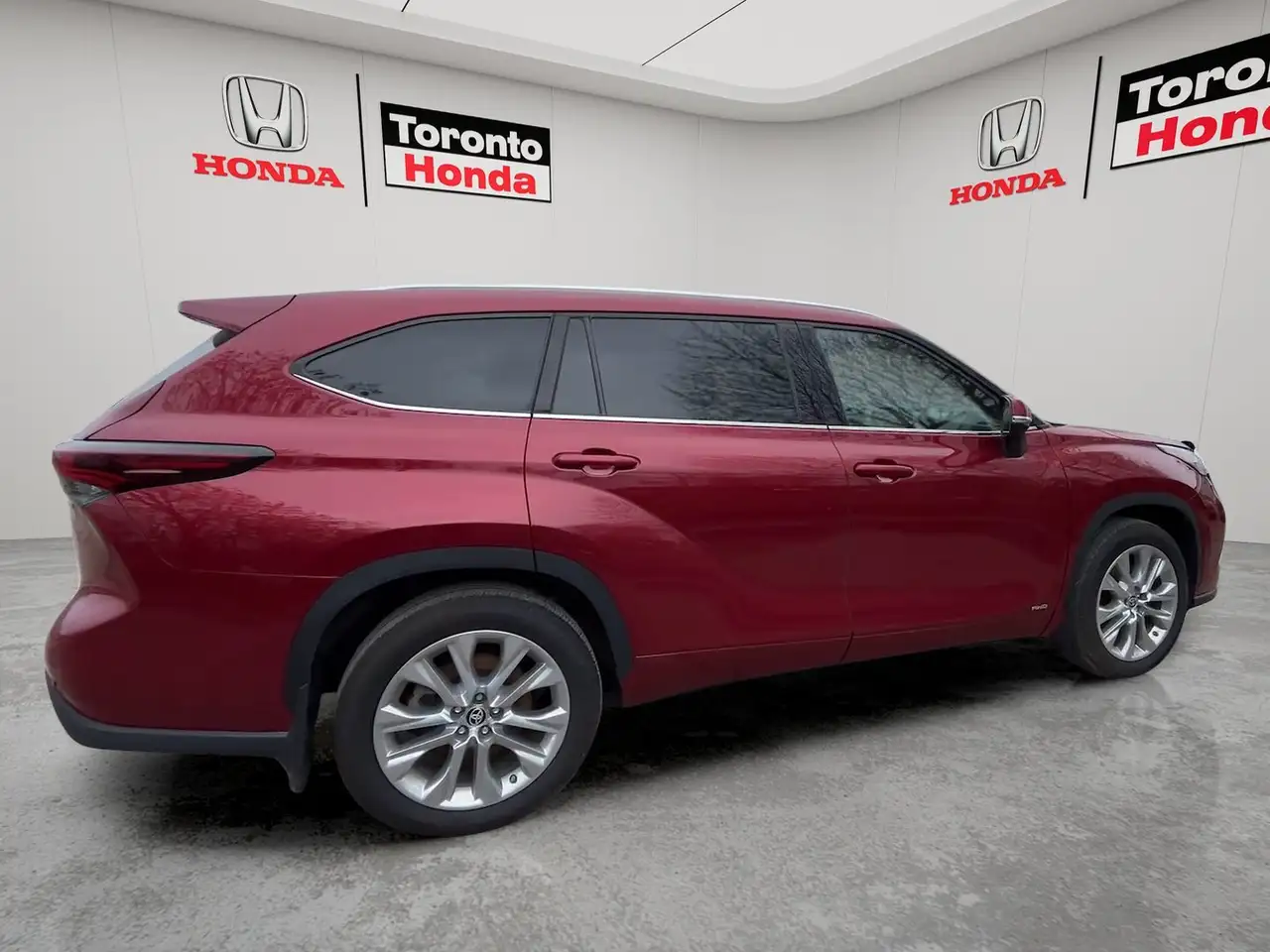 Toyota Highlander снимка Toyota Highlander