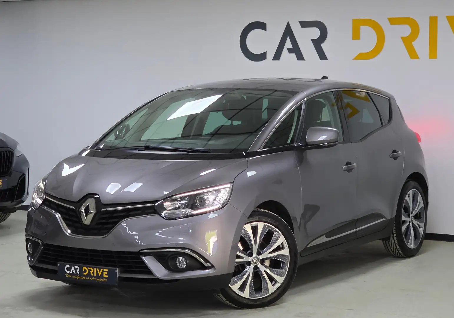 Renault Scenic 1.33 TCe CAMERA/PARK ASSIST/FULL OPTIONS/1ERE MAIN Gris - 1