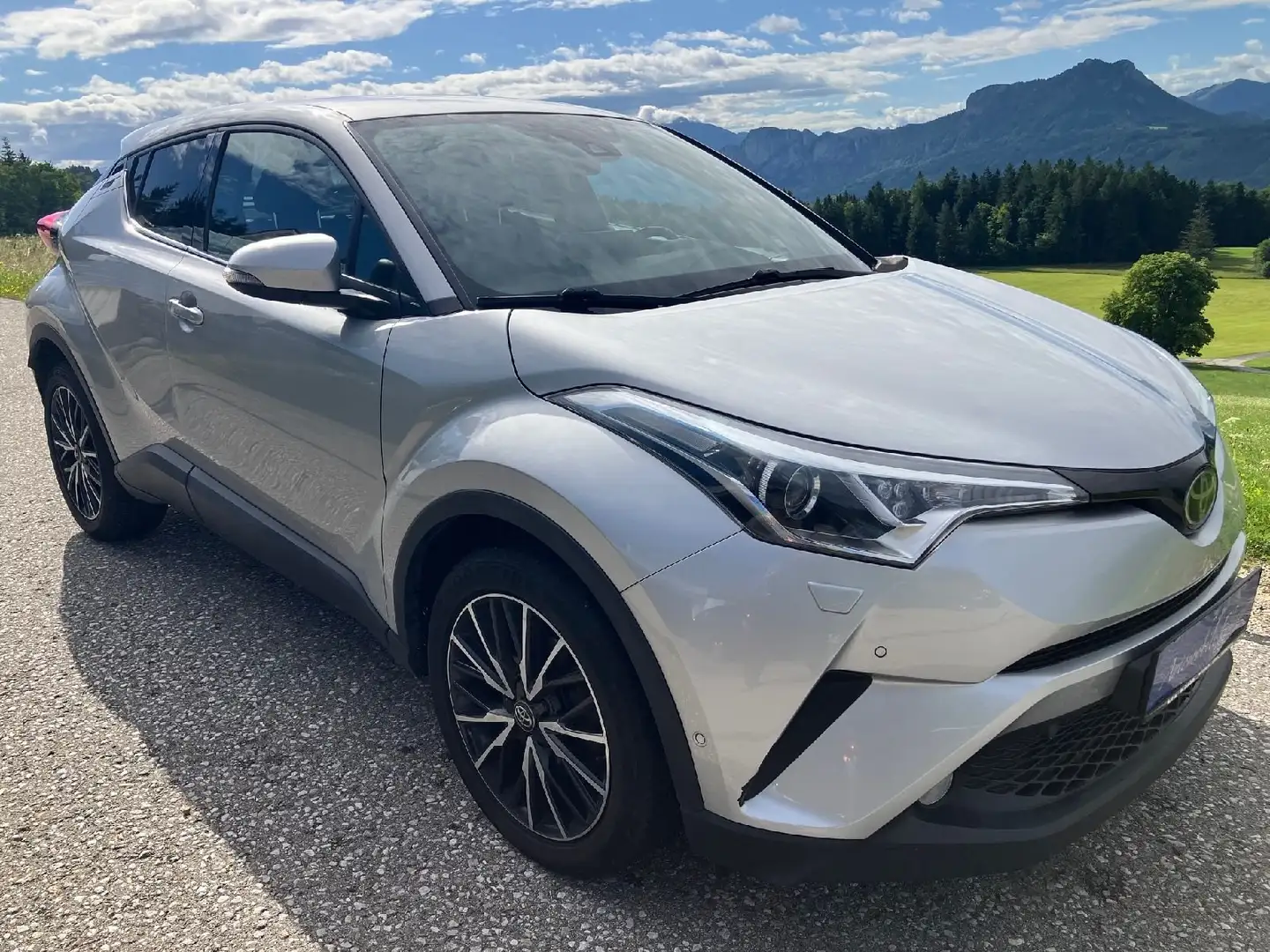 Toyota C-HR 1,2 Turbo, Alu18'', Teilleder, Kamera, Keyless-Go Silber - 2