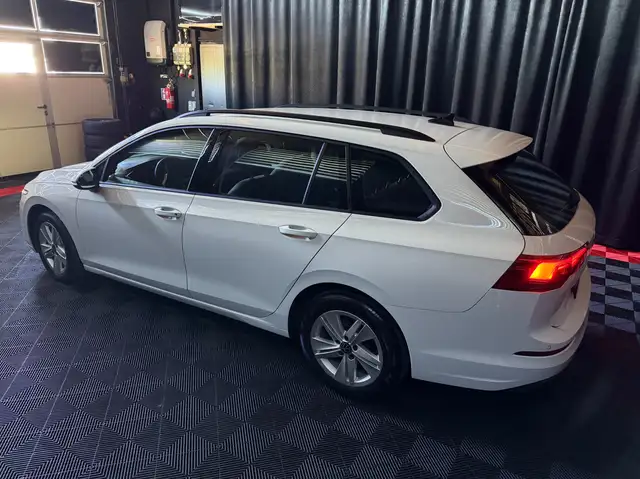 Volkswagen Golf view 10