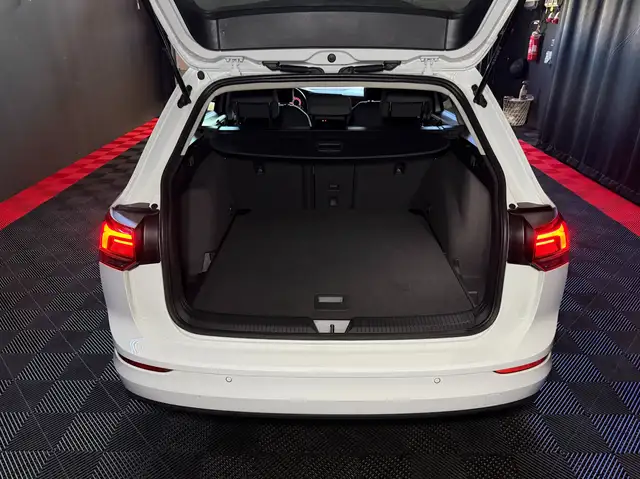 Volkswagen Golf view 22