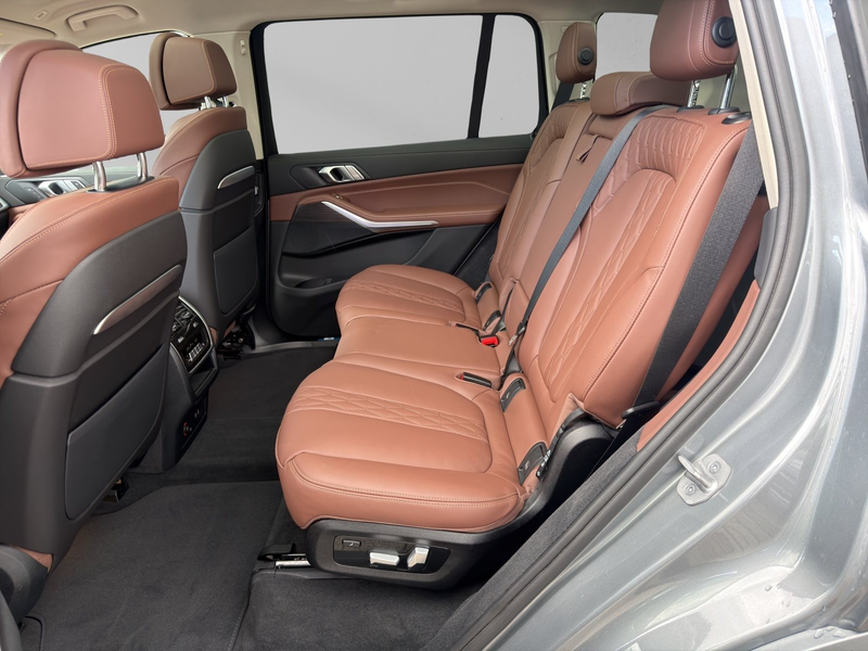 BMW X7 xDrive40d Facelift ACC 360° Kristall LED — photo 11