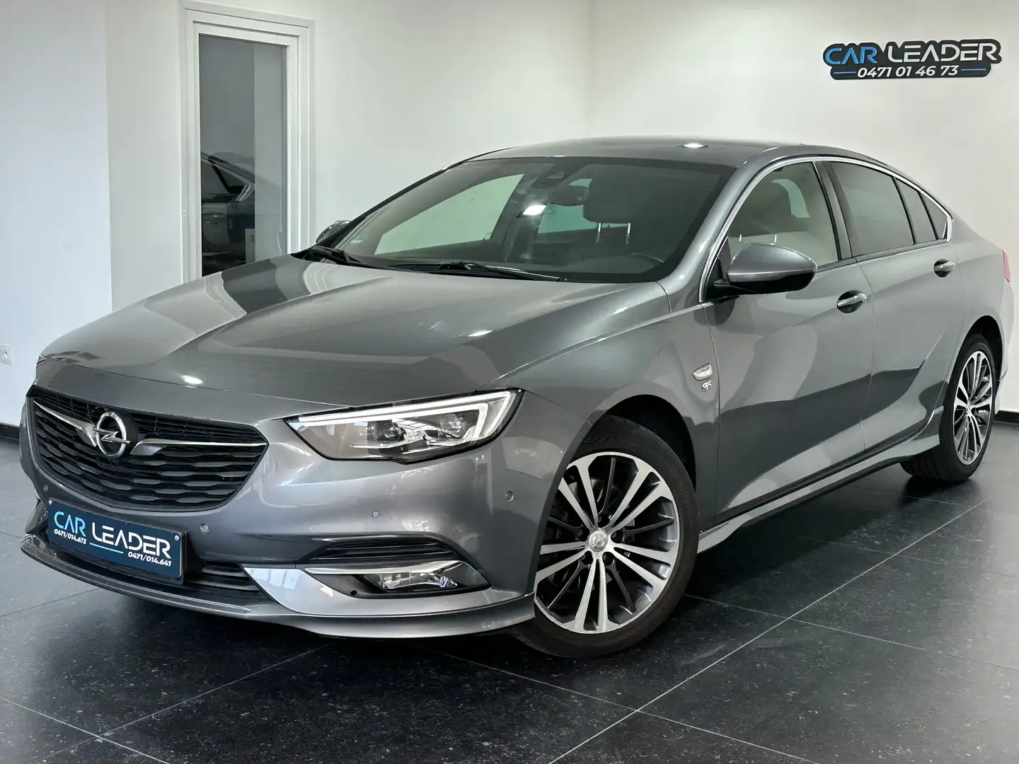 Opel Insignia Insignia Grand Sport 1.6 CDTI Exclusive (EU6.2) Grijs - 1