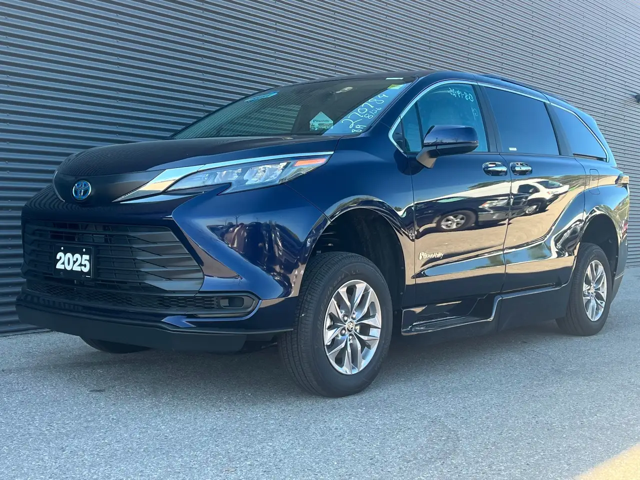 2025 Toyota Sienna