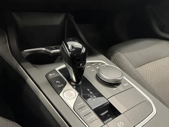 BMW 1 Series view 12