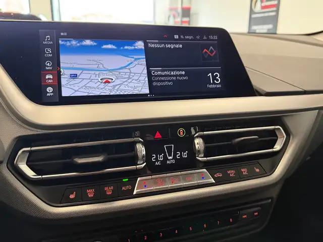 BMW 1 Series view 13