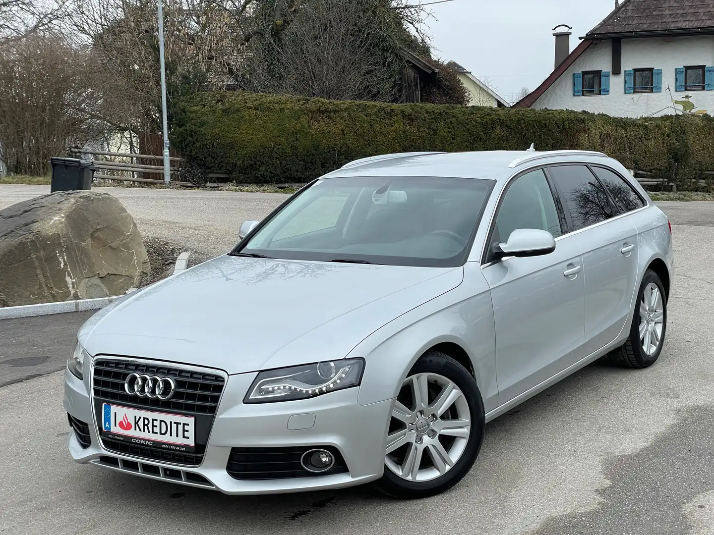 Audi A4 Aut.- Sline- Xenon- PDC- Navi- Sitzheizung- Kredit Silber - 1