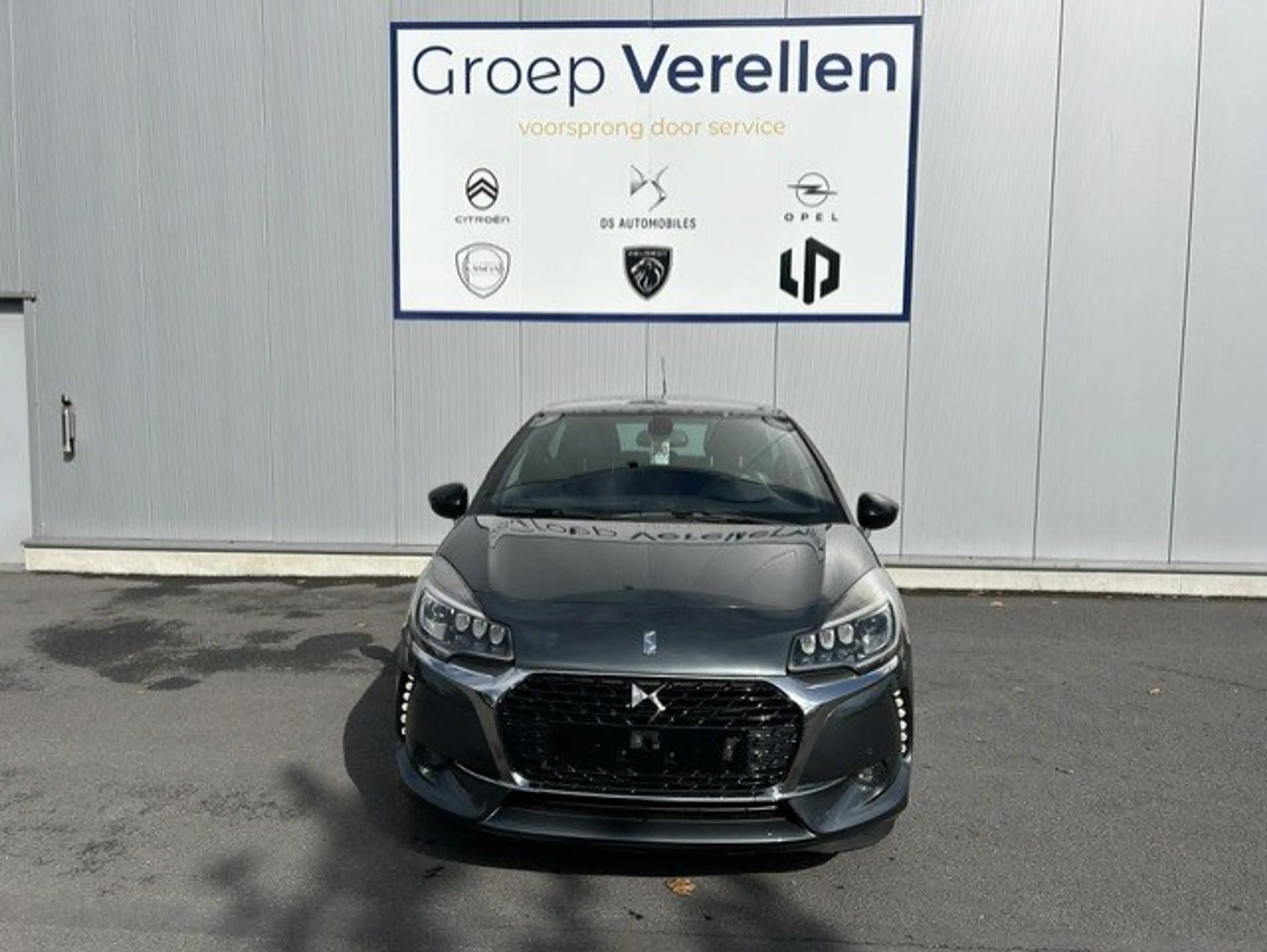 DS Automobiles DS 3 1.2i PureTech So Chic — photo 2