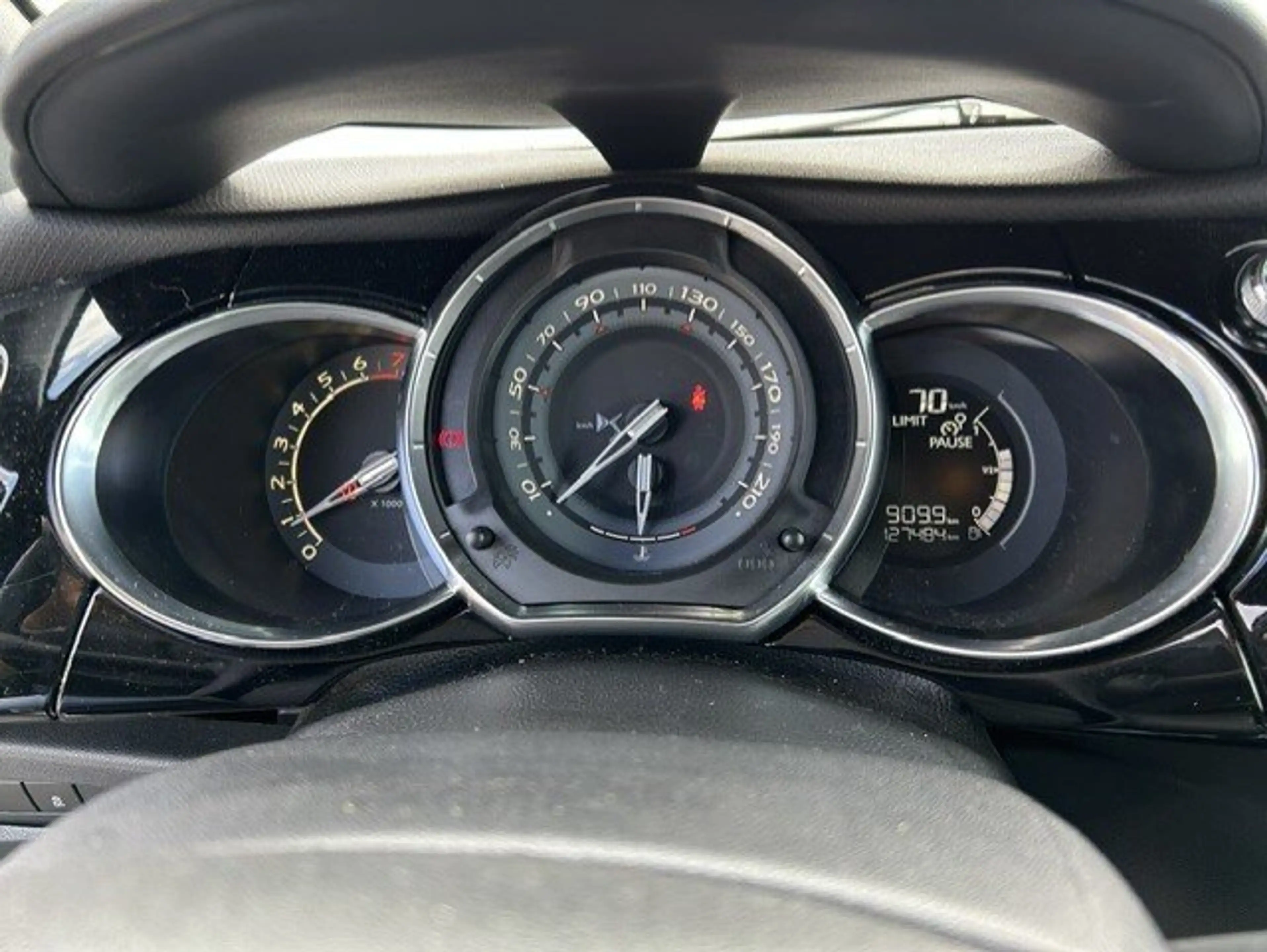 DS Automobiles DS 3 1.2i PureTech So Chic — photo 14