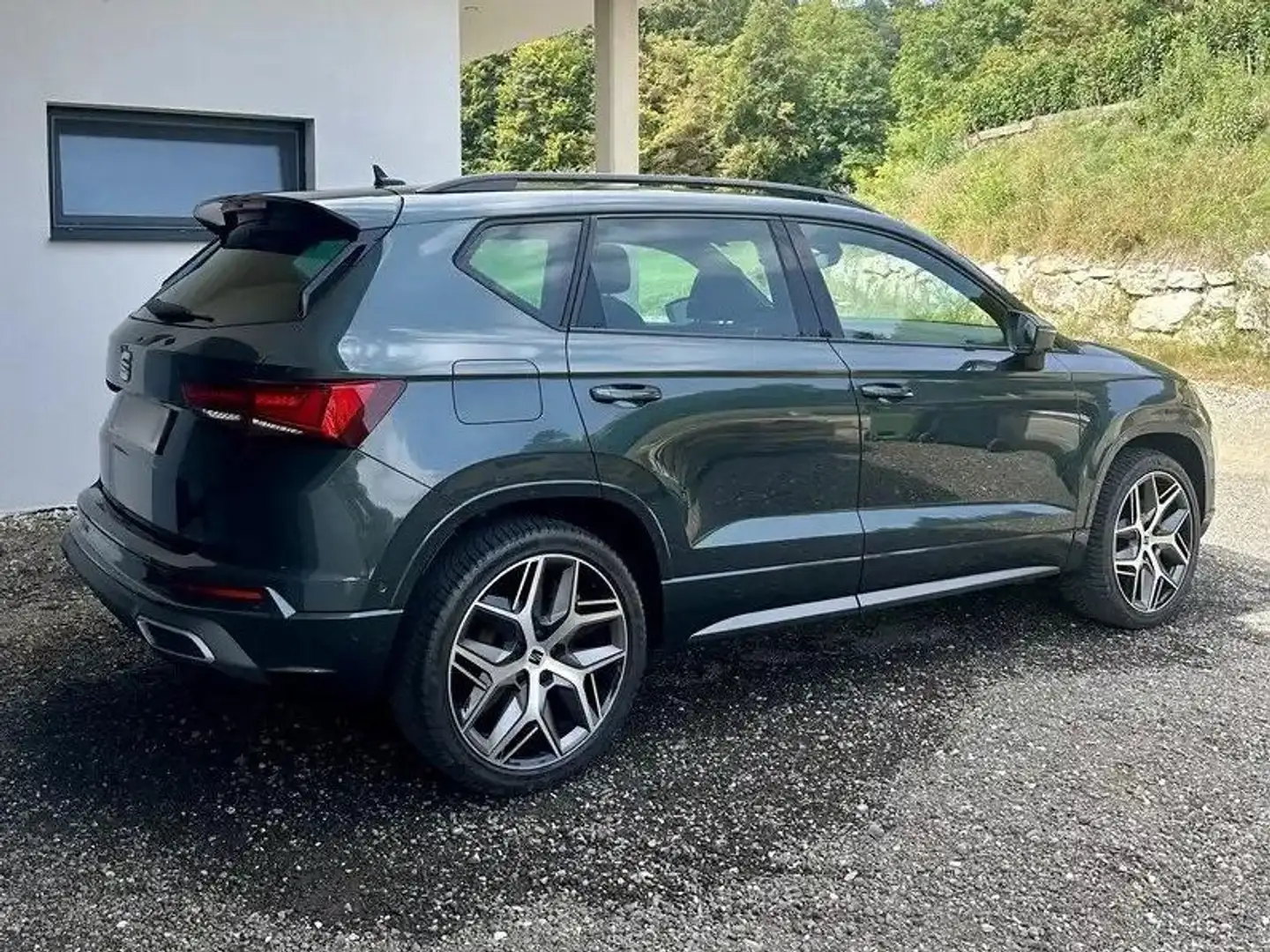 SEAT Ateca SEAT Ateca FR 2.0 TSI DSG 4Drive Grau - 2