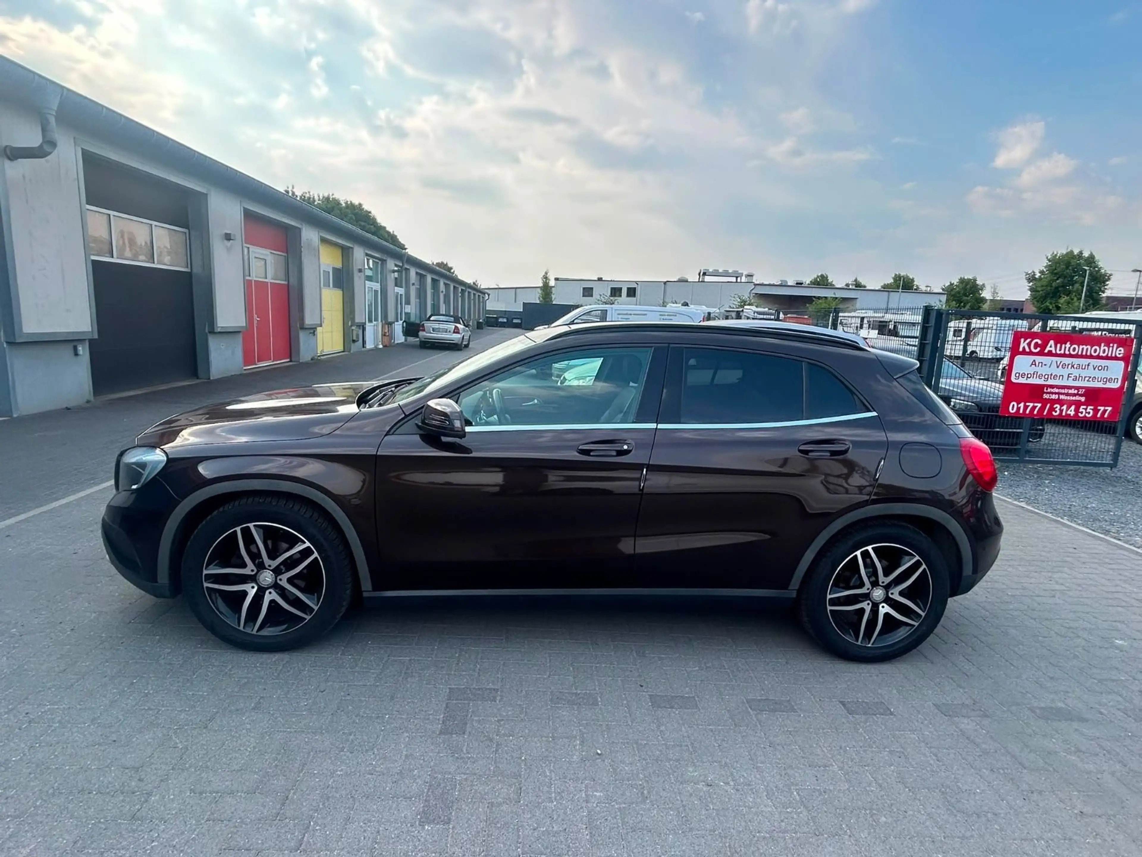 Mercedes-Benz GLA 200 GLA GLA 200*PANORAMA*NAVI*TÜV NEU*SERVICE NEU* — photo 5