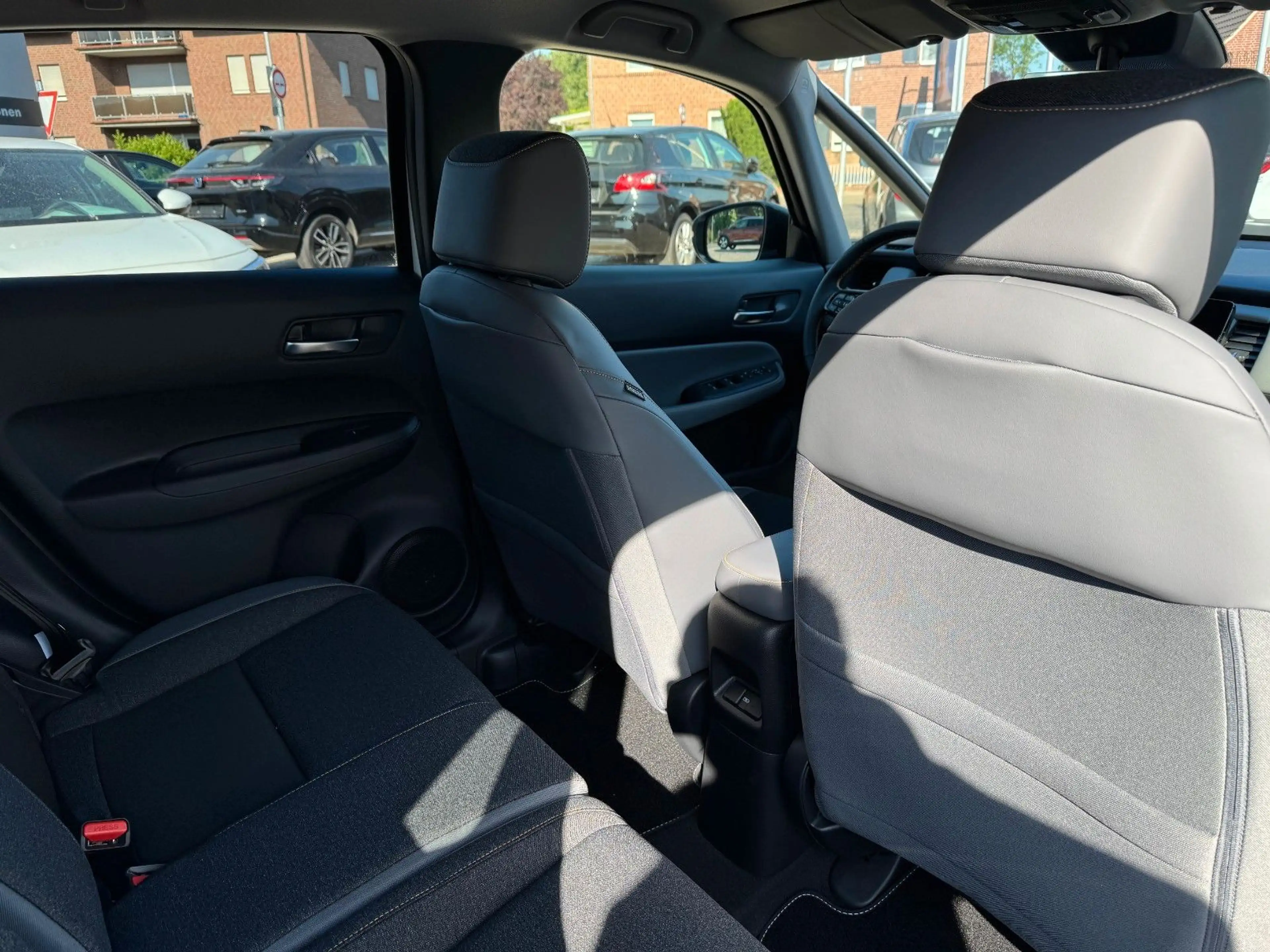 Honda Jazz 1.5 i-MMD Hybrid Advance Sport *LIEFERBAR* — photo 11