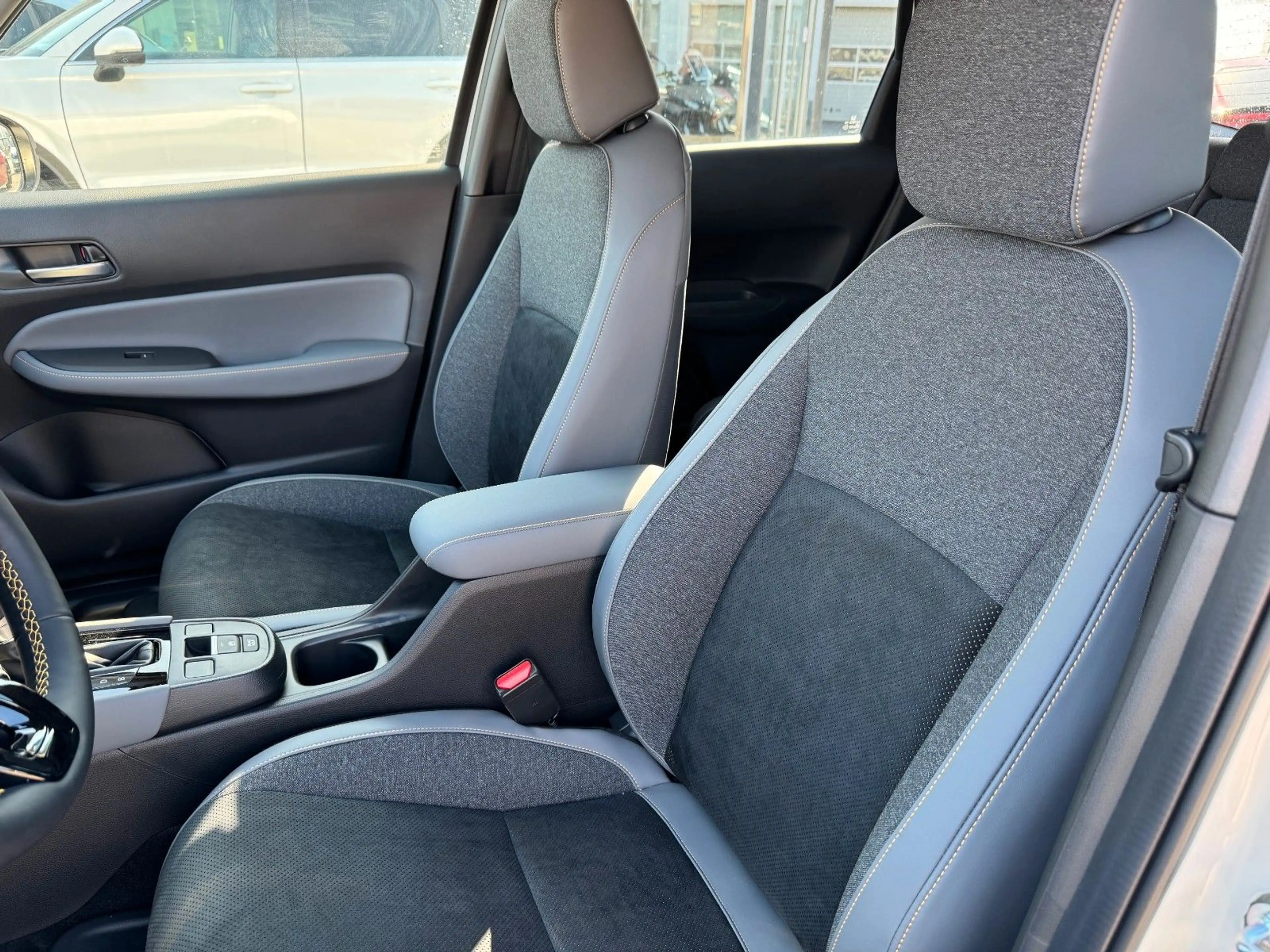Honda Jazz 1.5 i-MMD Hybrid Advance Sport *LIEFERBAR* — photo 8