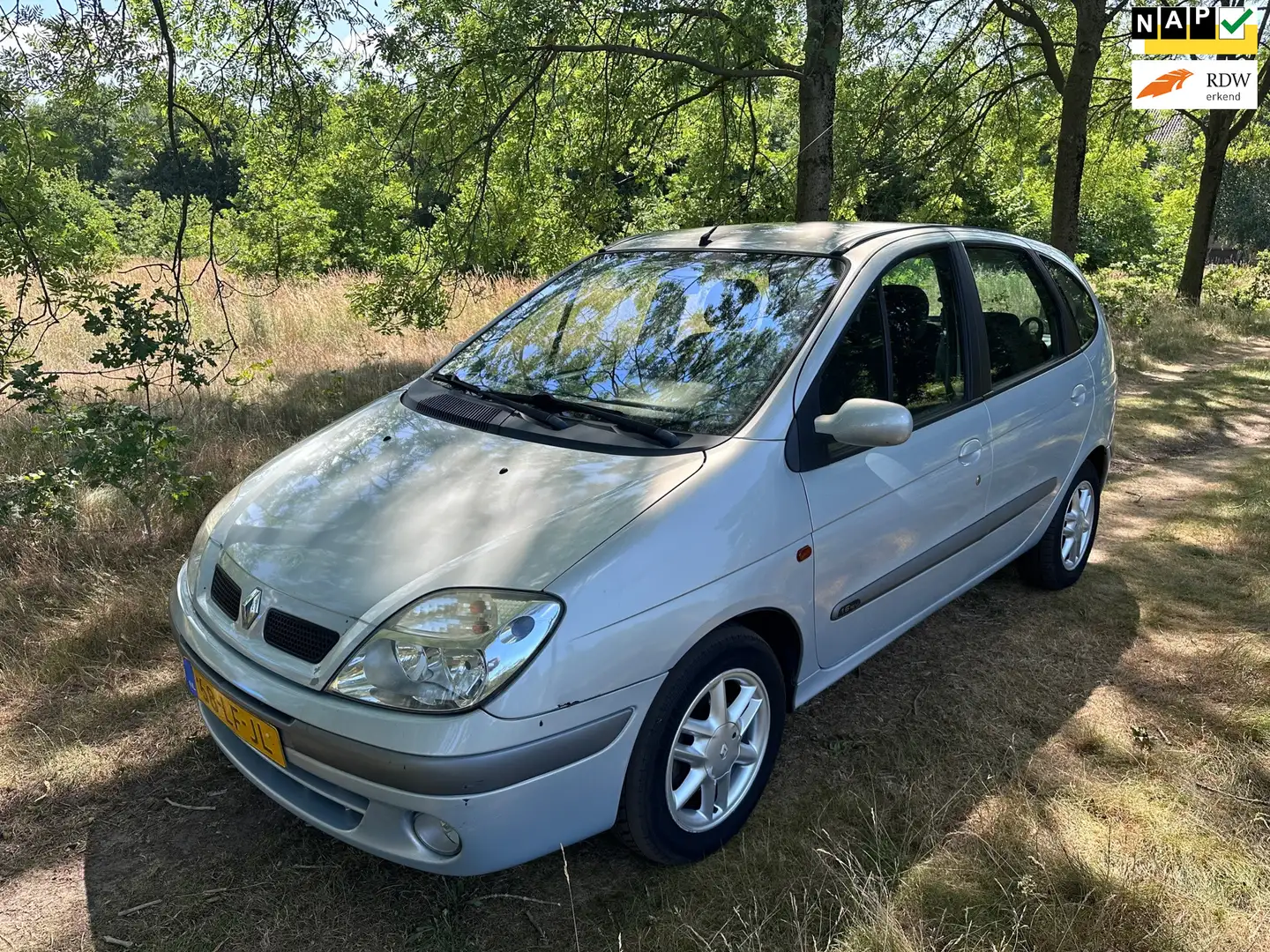 Renault Scenic 1.6-16V Authentique apk t/m 06-07-2025 Gris - 1