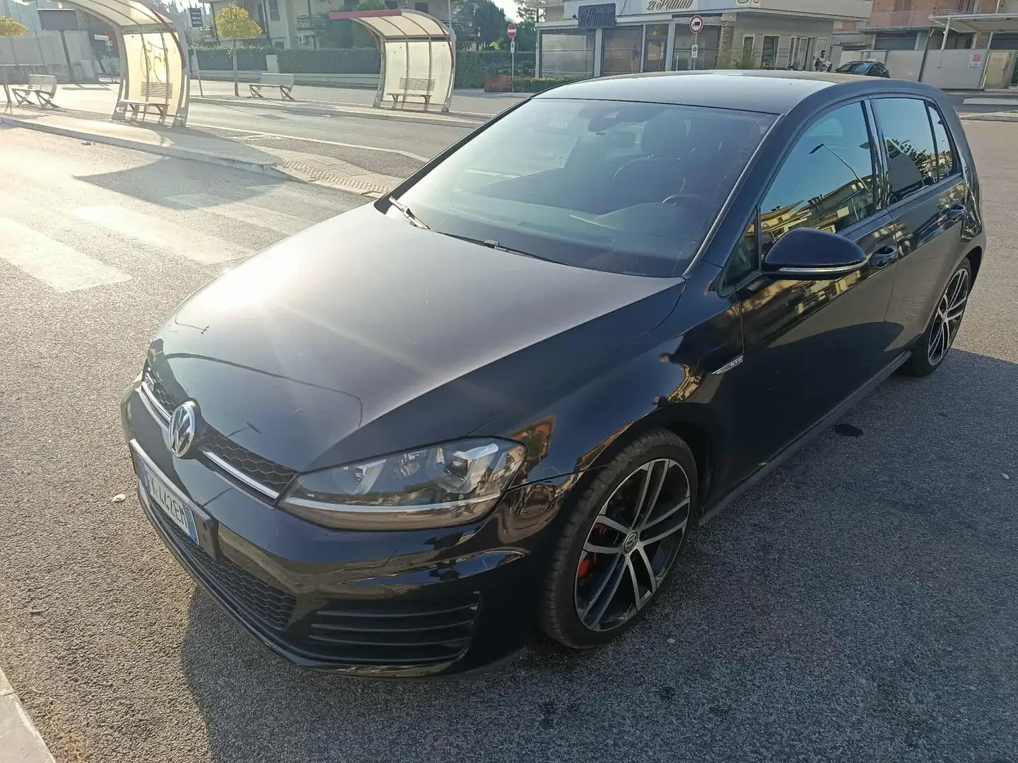Volkswagen Golf GTD Schwarz - 1
