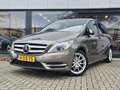 Mercedes-Benz B 180 Ambition + XENON + HALF LEER + NAVIGATIE + CRUISE Grijs - thumbnail 1