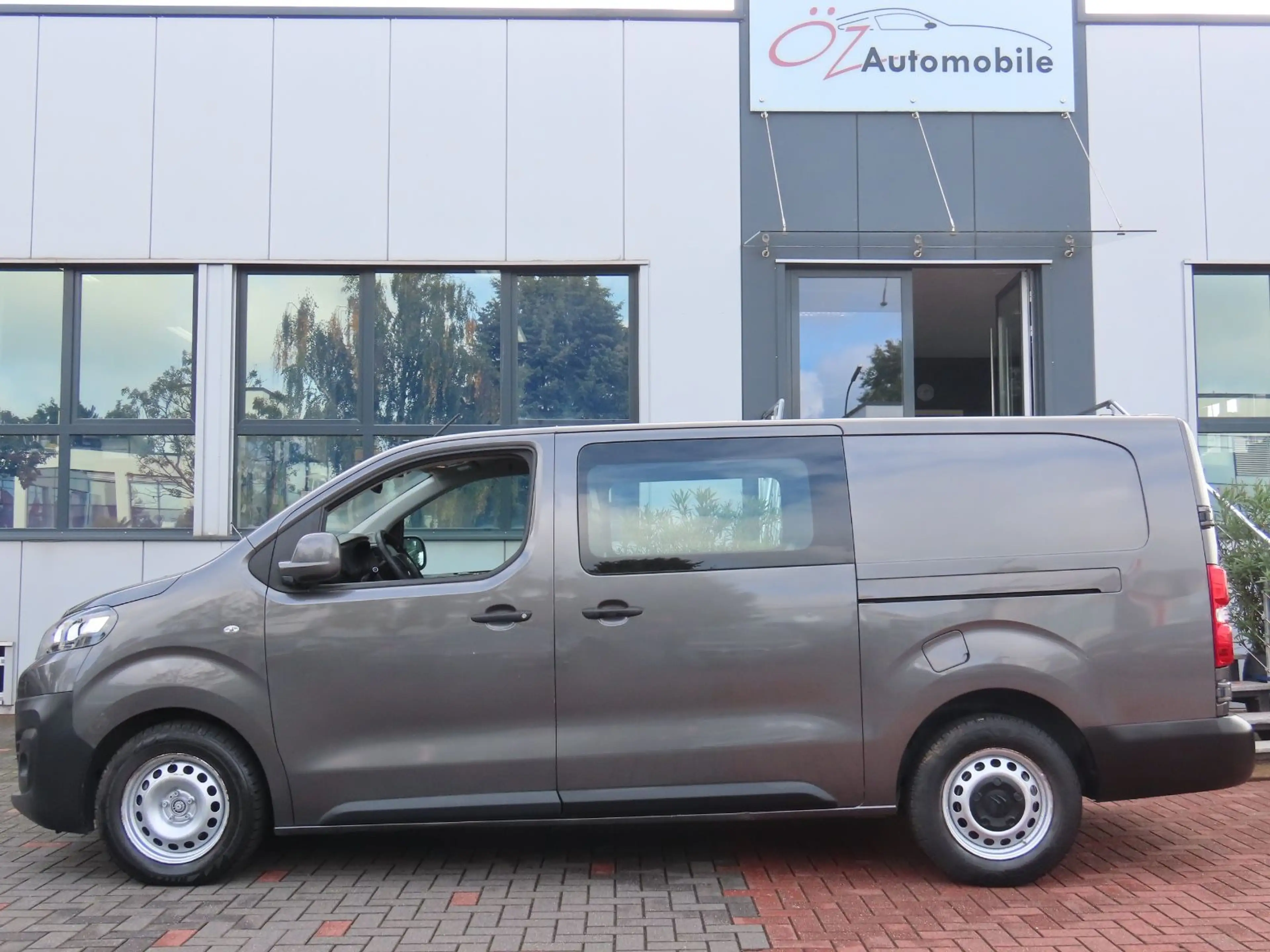 Citroen Jumpy Kasten Business XL Klima CarPlay PDC — photo 13