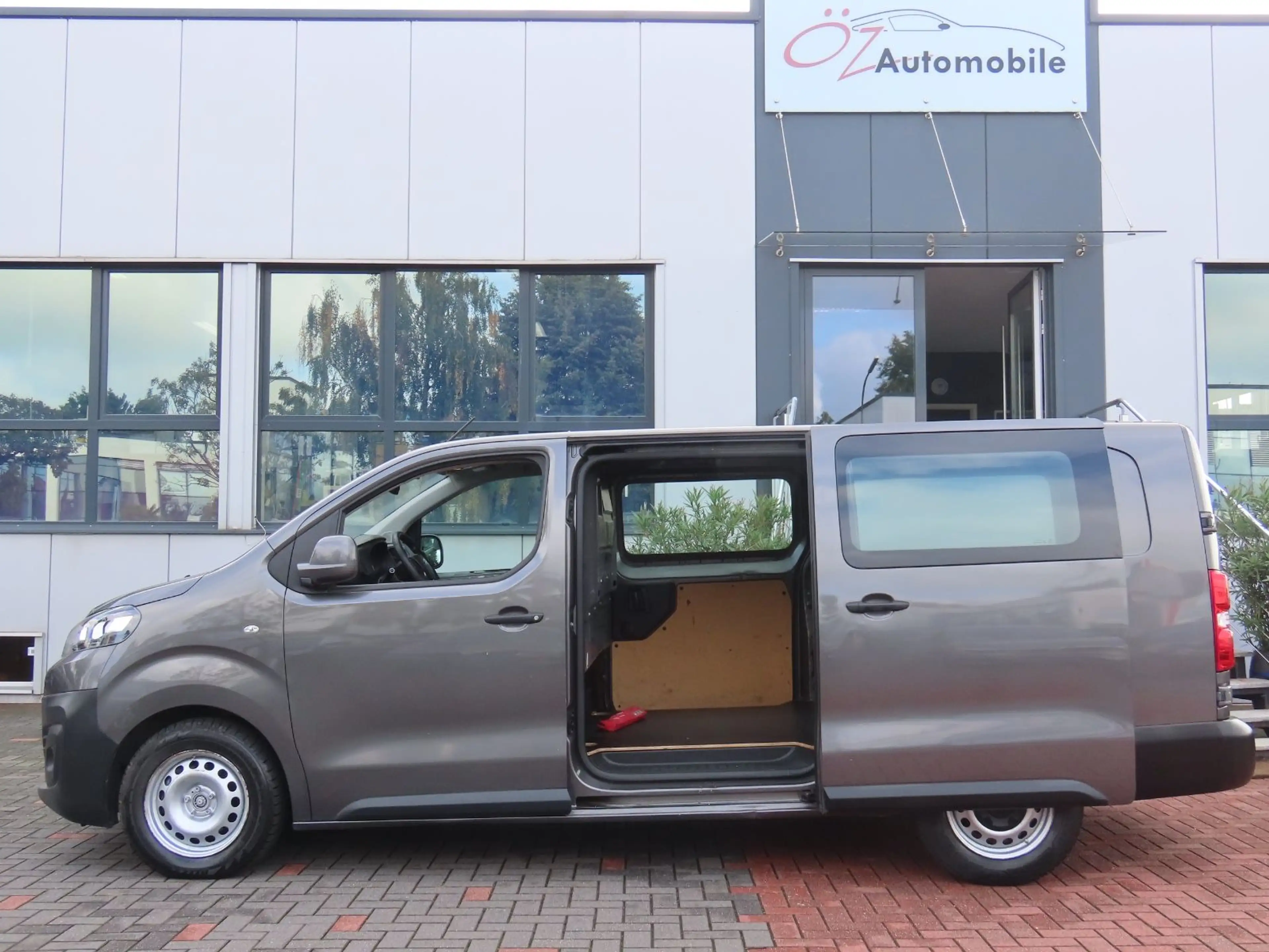 Citroen Jumpy Kasten Business XL Klima CarPlay PDC — photo 14