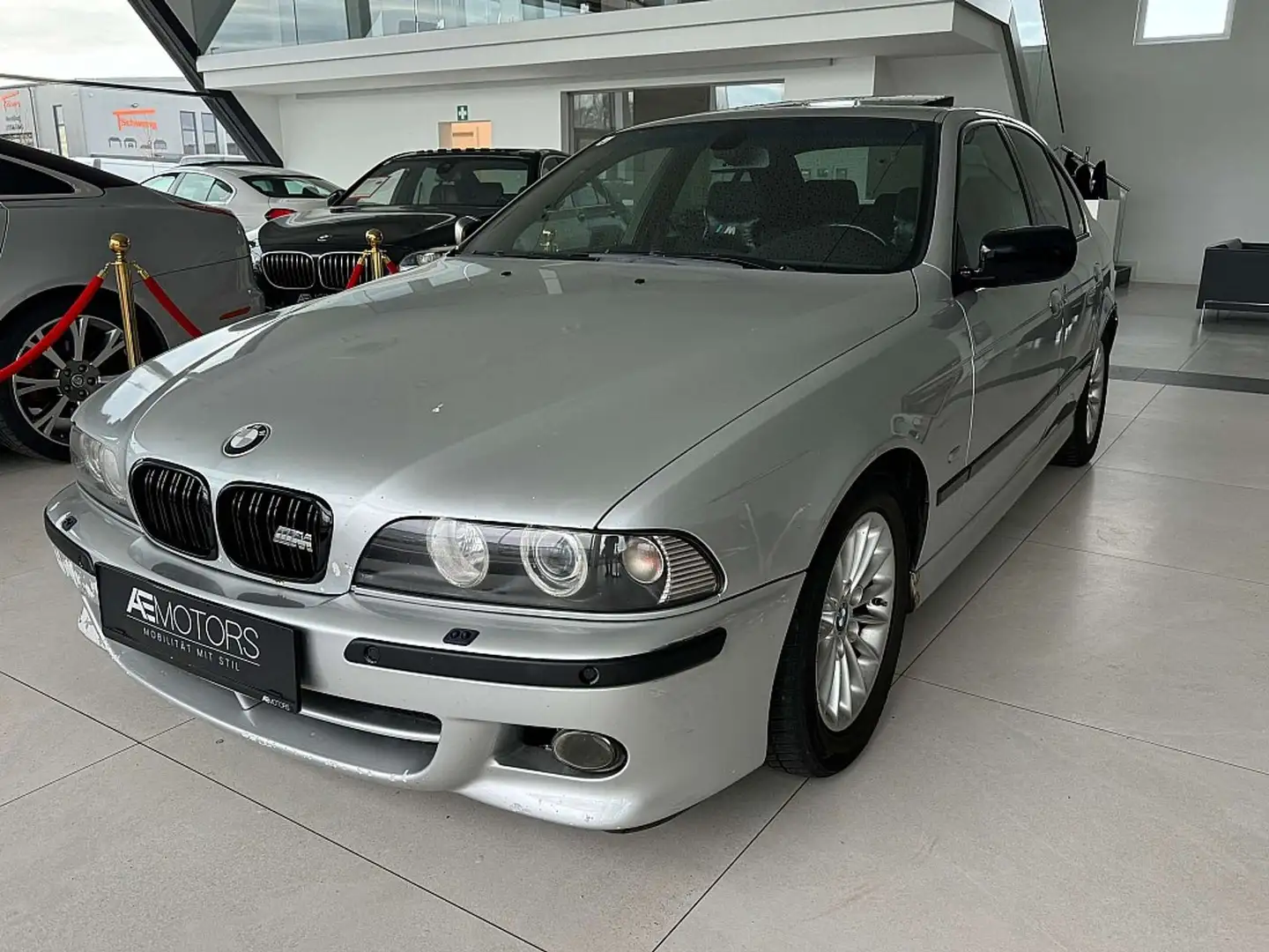 BMW 530 d Aut.*M-PAKET*KREDIT-SCHIEBEDACH* Grau - 1