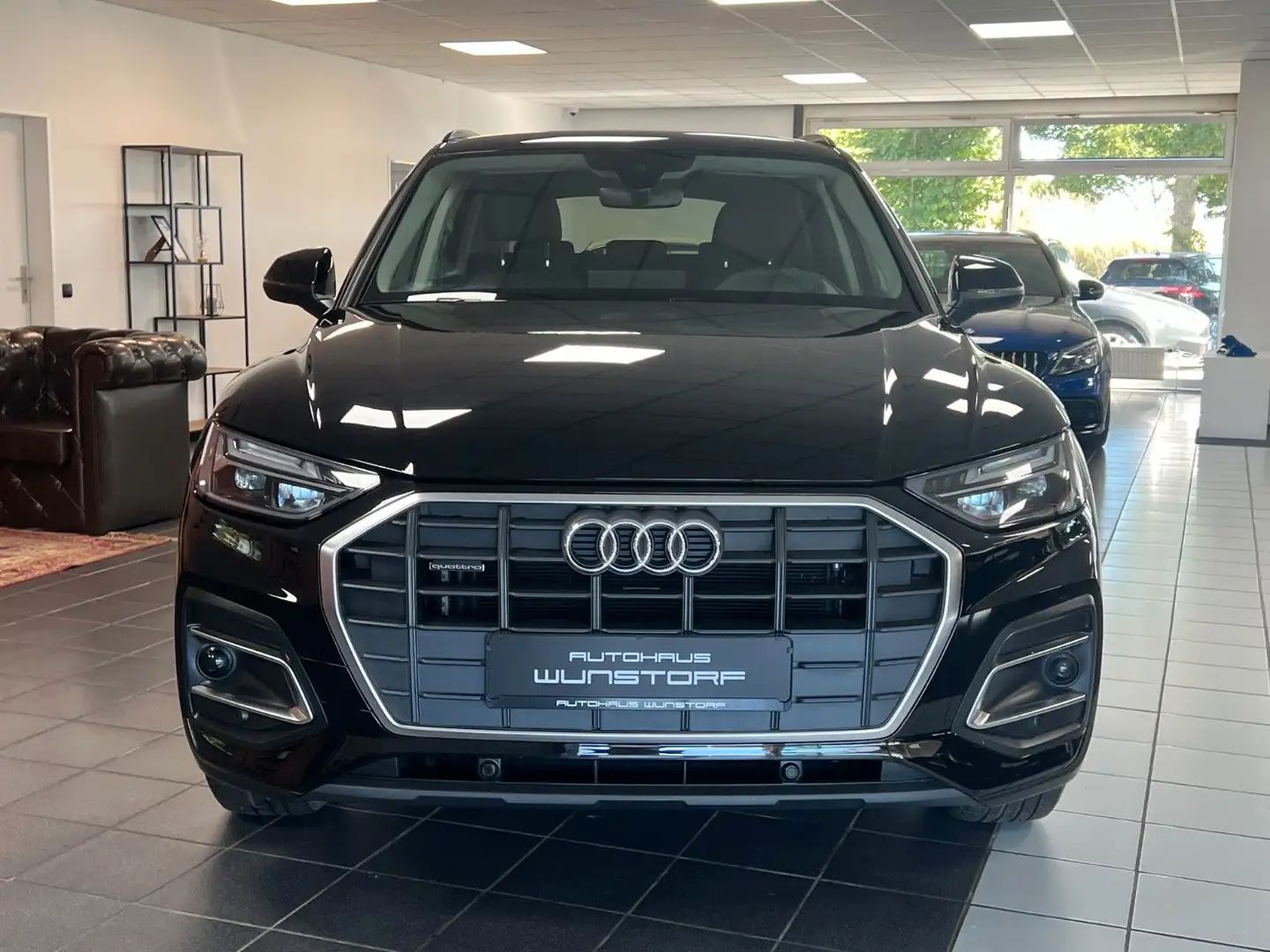 Audi Q5 40 TDI quattro LEDER/AHK/HuD/LED/VIRTUAL/CAM/ Zwart - 2
