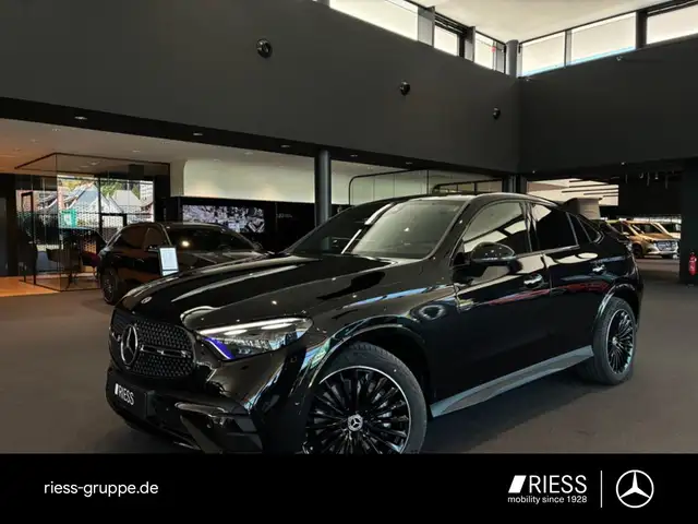 Mercedes-Benz GLC 300 4M Coupé AMG+PANO+DISTR+KEYL+AHK+DIGI L+