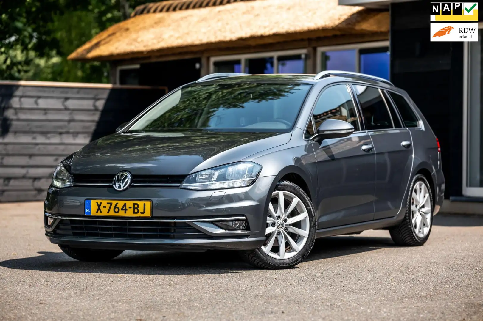 Volkswagen Golf Variant 1.5 TSI Highline Adaptive Cruise I Trekhaak I Came Grey - 1
