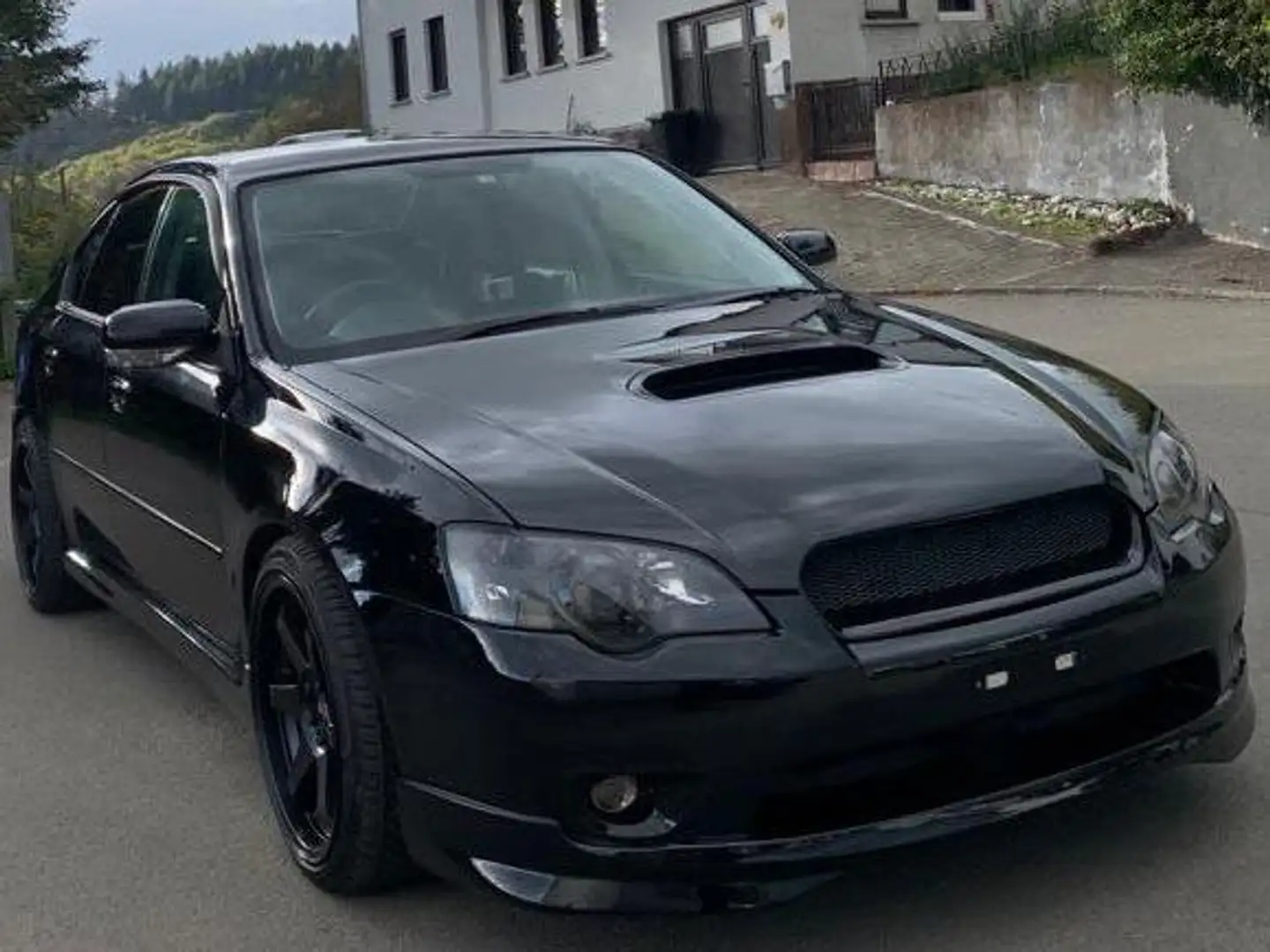 Subaru Legacy GT Black - 1