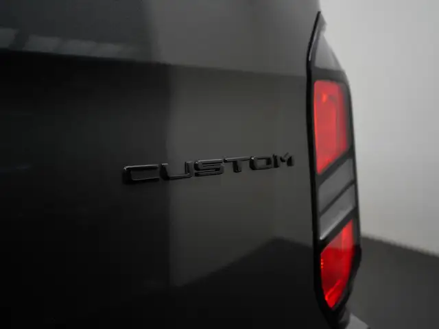 Ford Transit Custom view 25