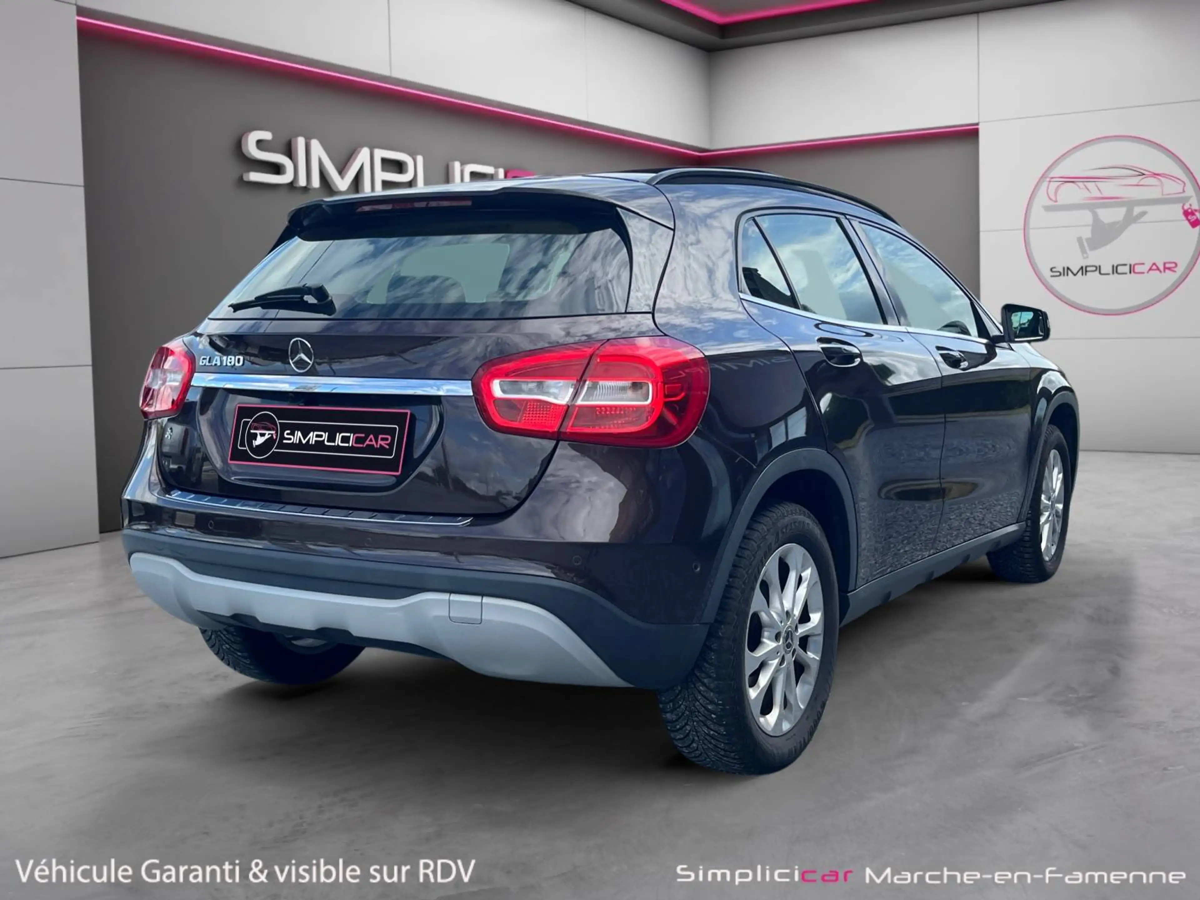 Mercedes-Benz GLA 180 GLA 180 Business Solution (EU6.2) — photo 3
