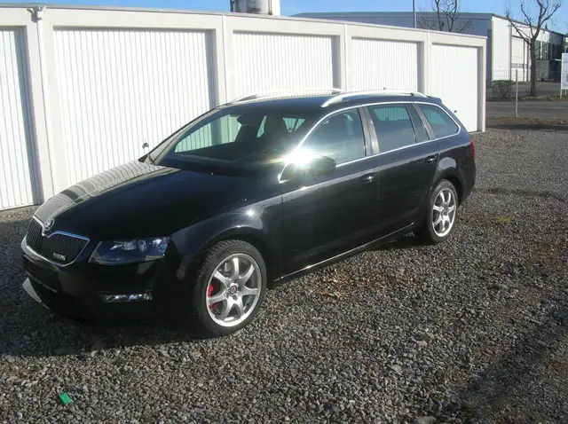 Skoda Octavia RS 2.0TDI - Navi-Klima-Leder-PDC...