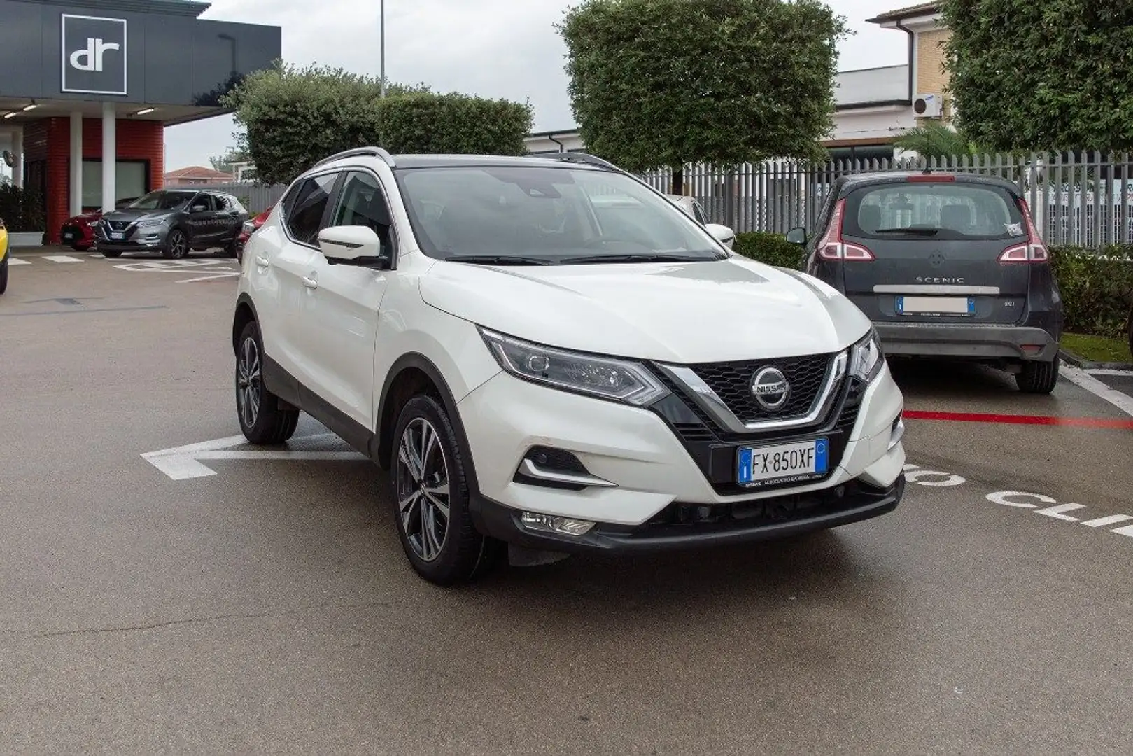 Nissan Qashqai 1.5 dCi 115 CV N-Connecta Blanc - 1