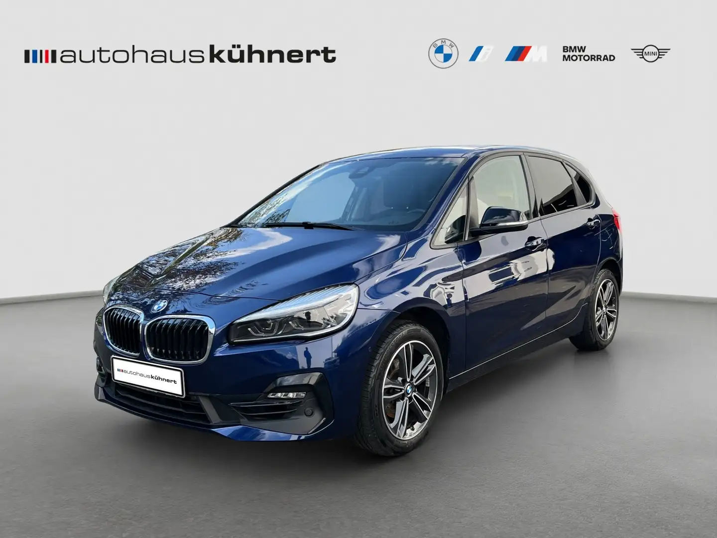BMW 218 i Active Tourer Sport Line LED SpurAss Navi ParkAs Blau - 1