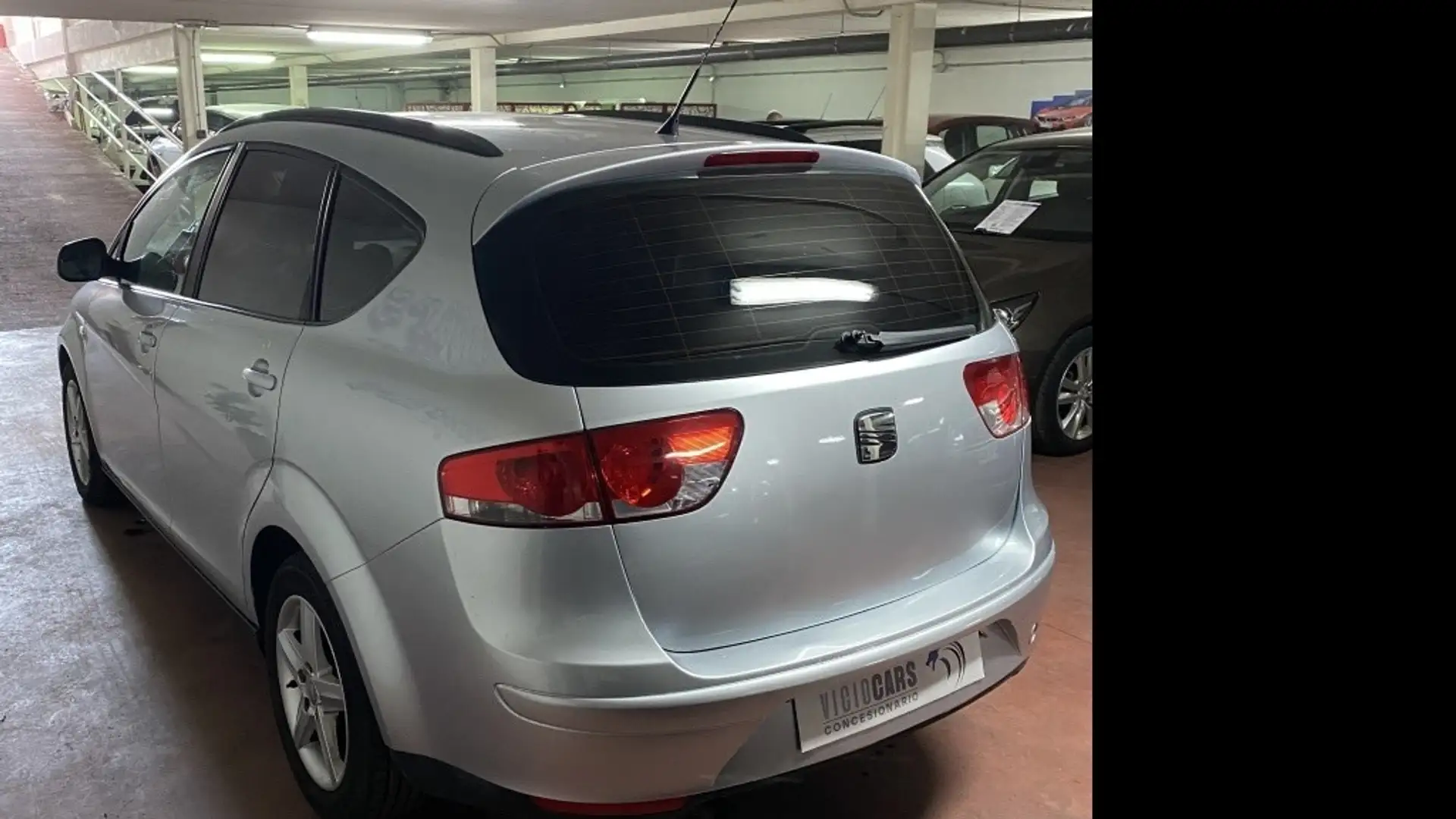 SEAT Altea XL 1.6TDI CR Copa Reference E-eco. S&S Grau - 2