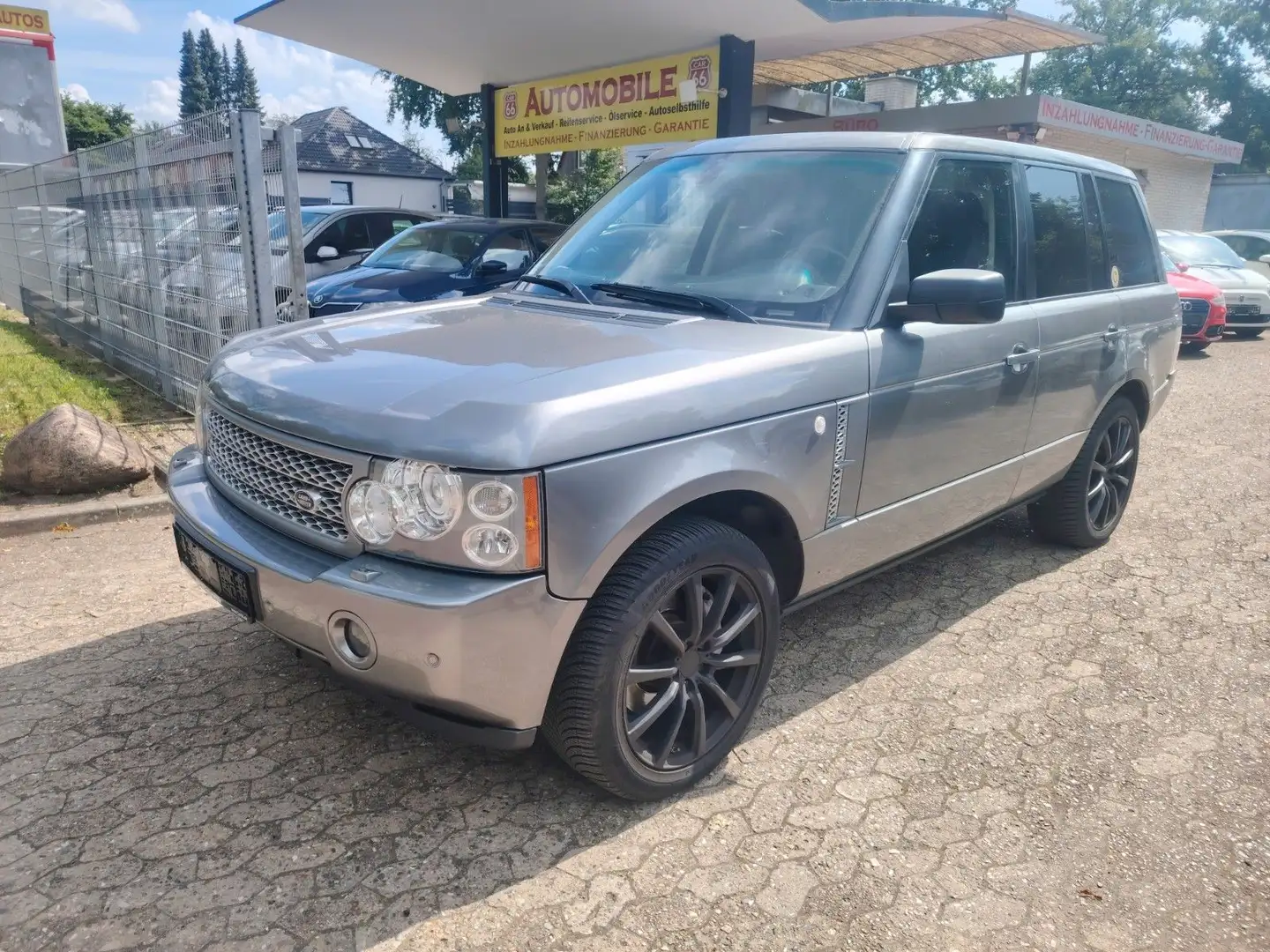 Land Rover Range Rover V8 TD Autobiography / TV / Schwarz - 1