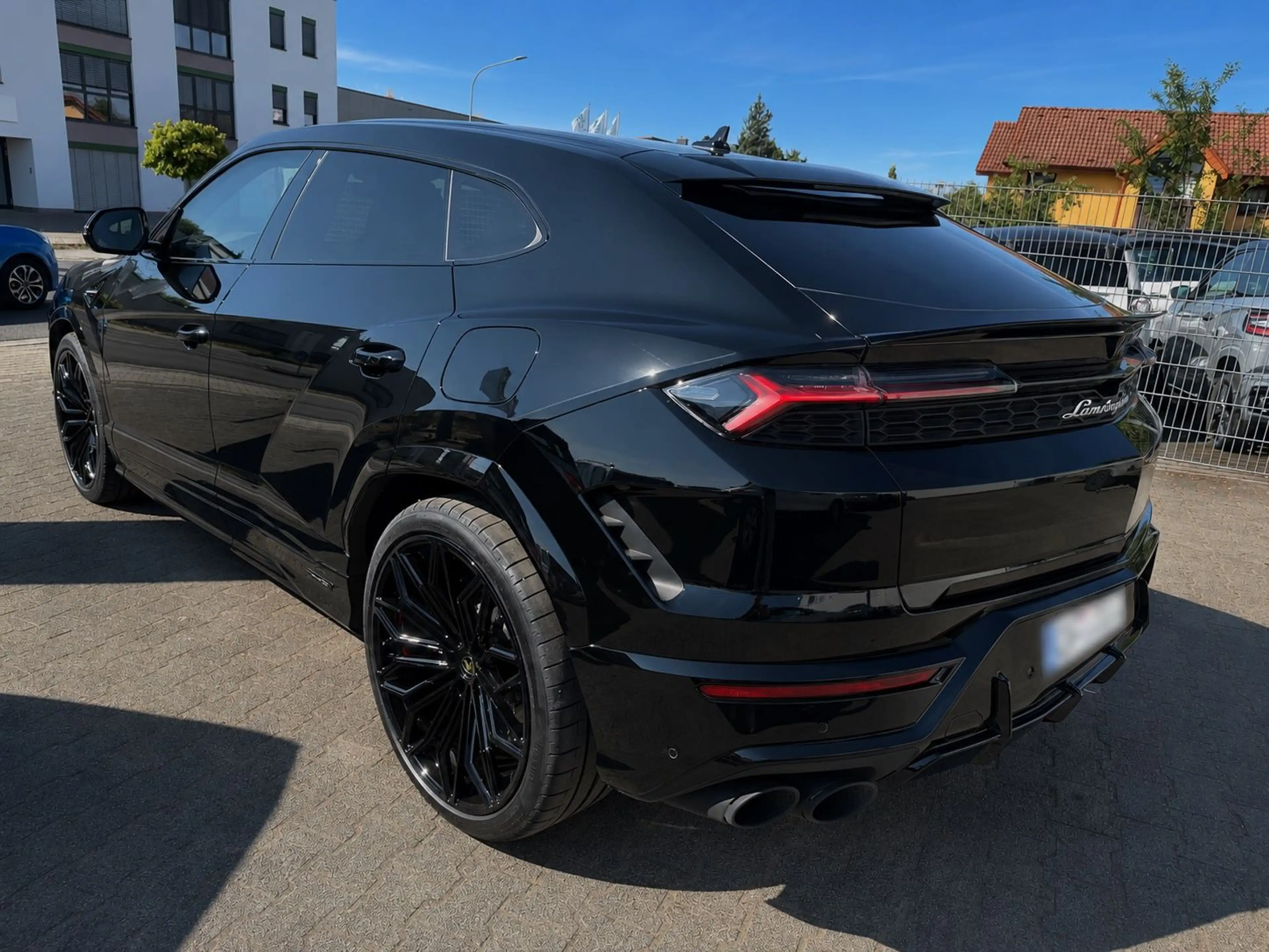 Lamborghini Urus 4.0 V8 SE, mit AHK — photo 5