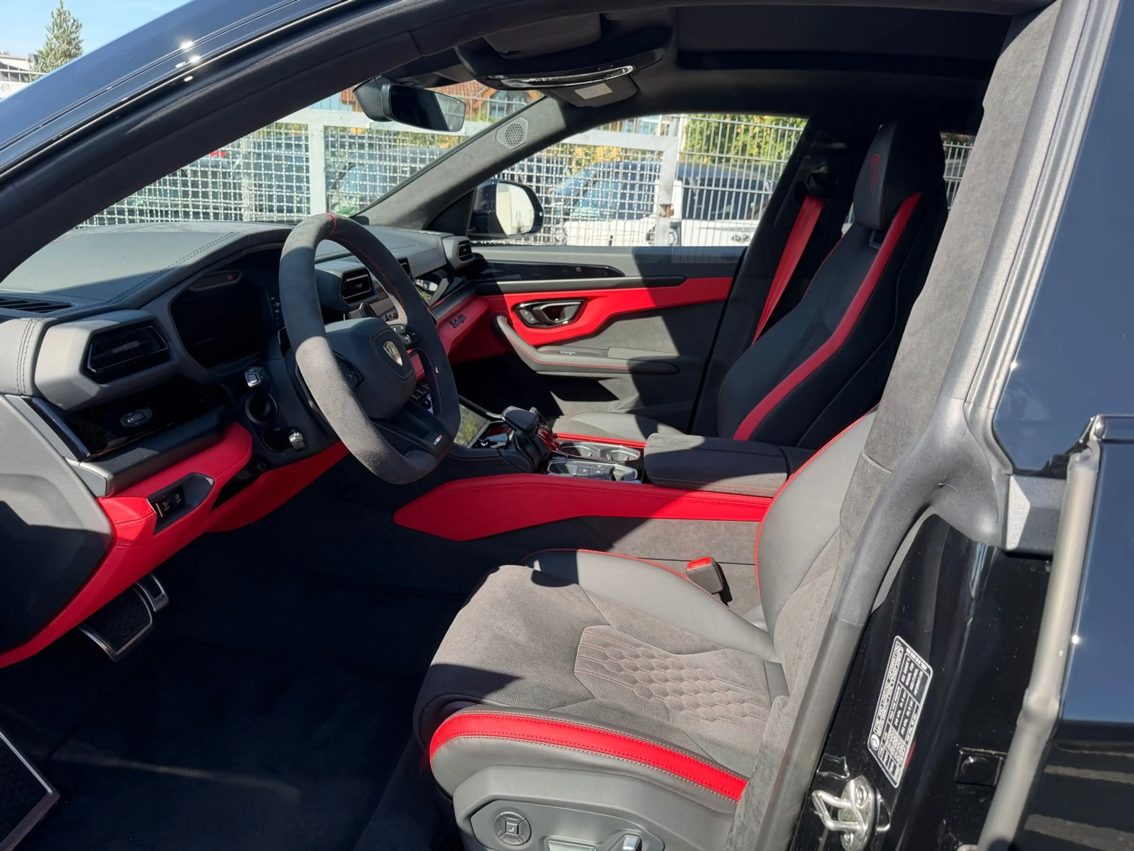 Lamborghini Urus 4.0 V8 SE, mit AHK — photo 11