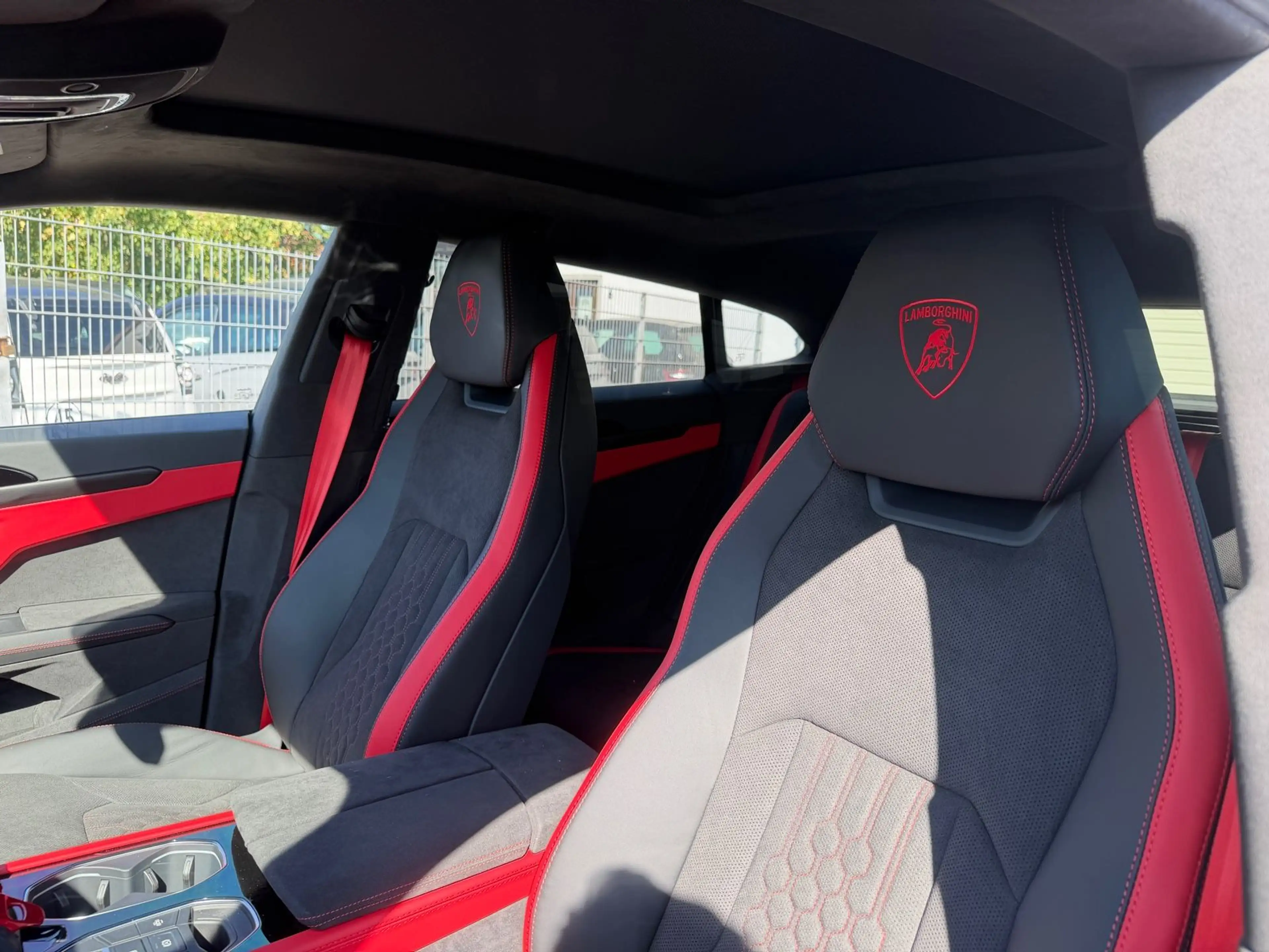 Lamborghini Urus 4.0 V8 SE, mit AHK — photo 10