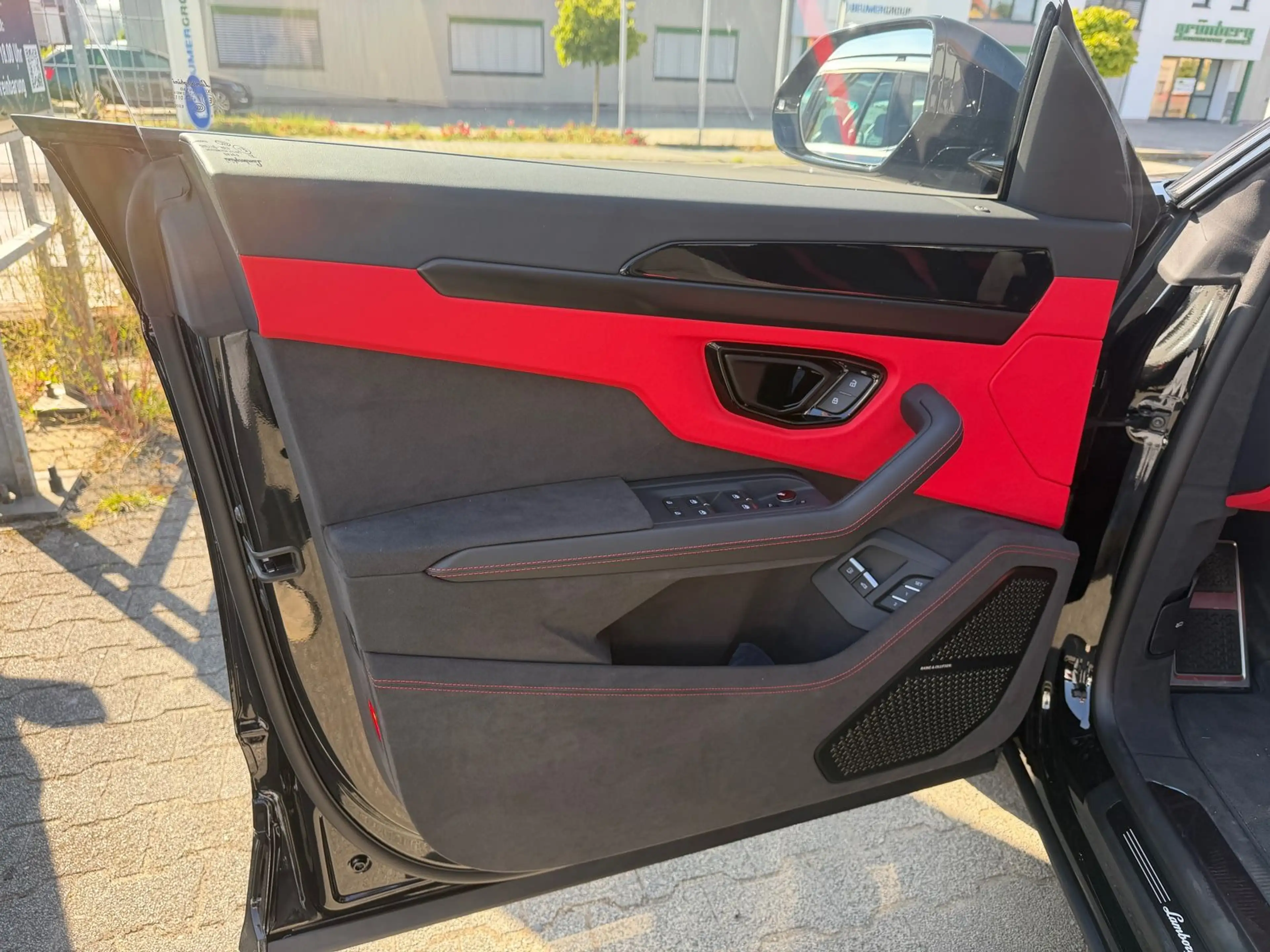 Lamborghini Urus 4.0 V8 SE, mit AHK — photo 12