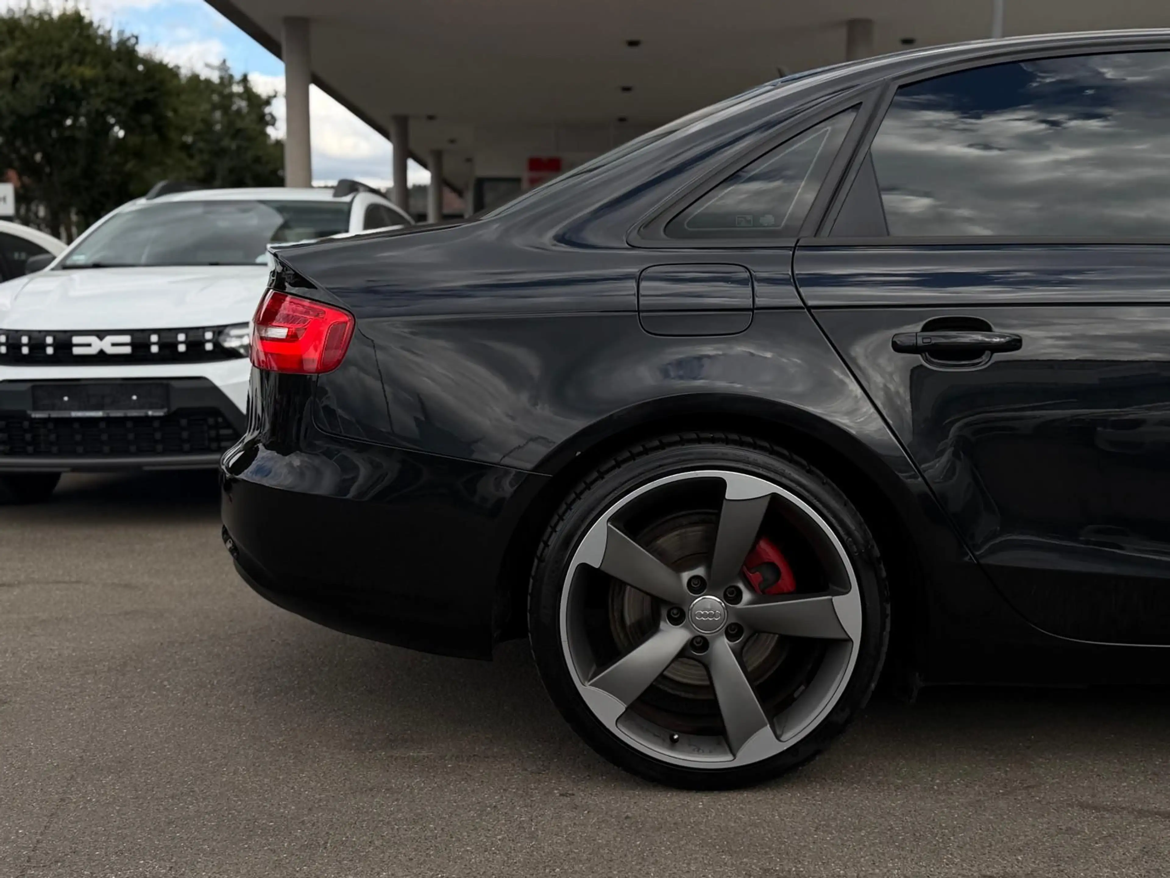 Audi A4 Ambition Lim./S-LINE/S-TRONIC/ACC/NAVI/2.HAND — photo 13