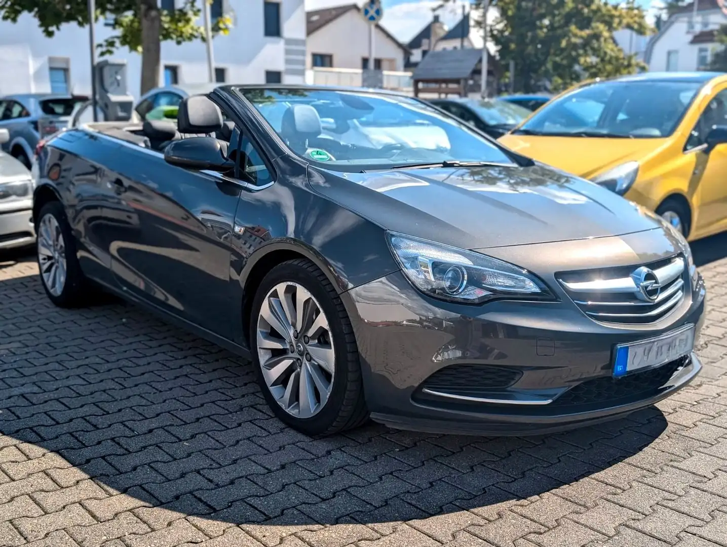 Opel Cascada Cabriolet 1.4 Turbo mit 1. Vorbesitz! Grau - 1