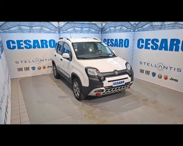 Fiat New Panda 0.9 TwinAir Turbo Cross