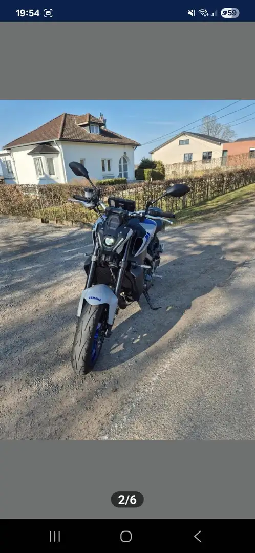 Yamaha MT-09 Bleu - 2