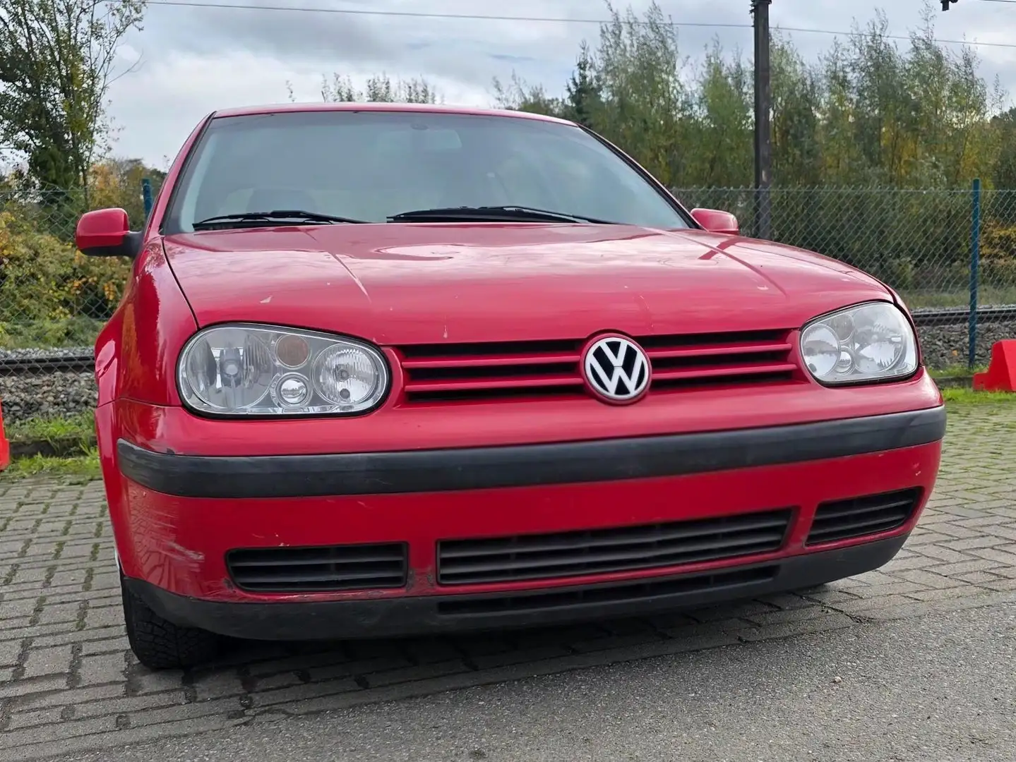 Volkswagen Golf 1.6 SR Rood - 1