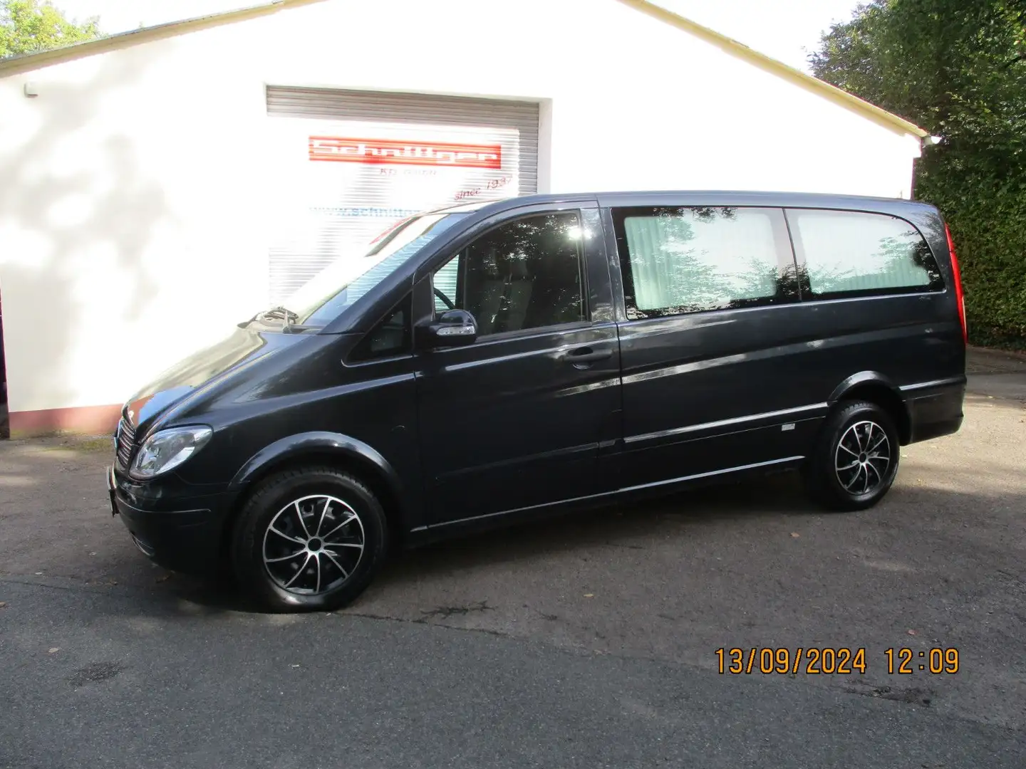 Mercedes-Benz Vito Kombi 111 CDI lang - Bestattungfahrzeug Fekete - 1