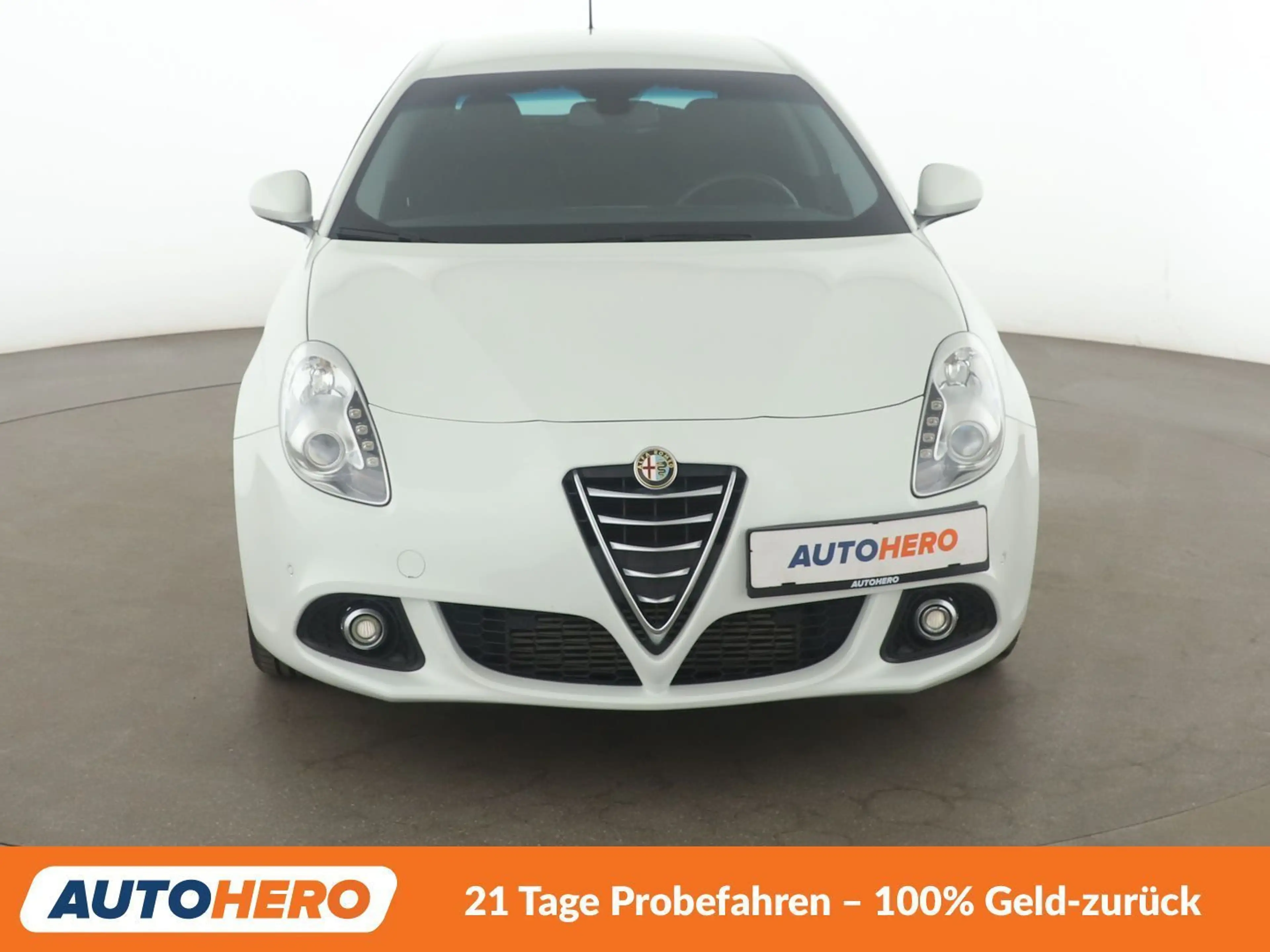Alfa Romeo Giulietta 2.0 JTDM Turismo *ALU*PDC*SHZ* — photo 9