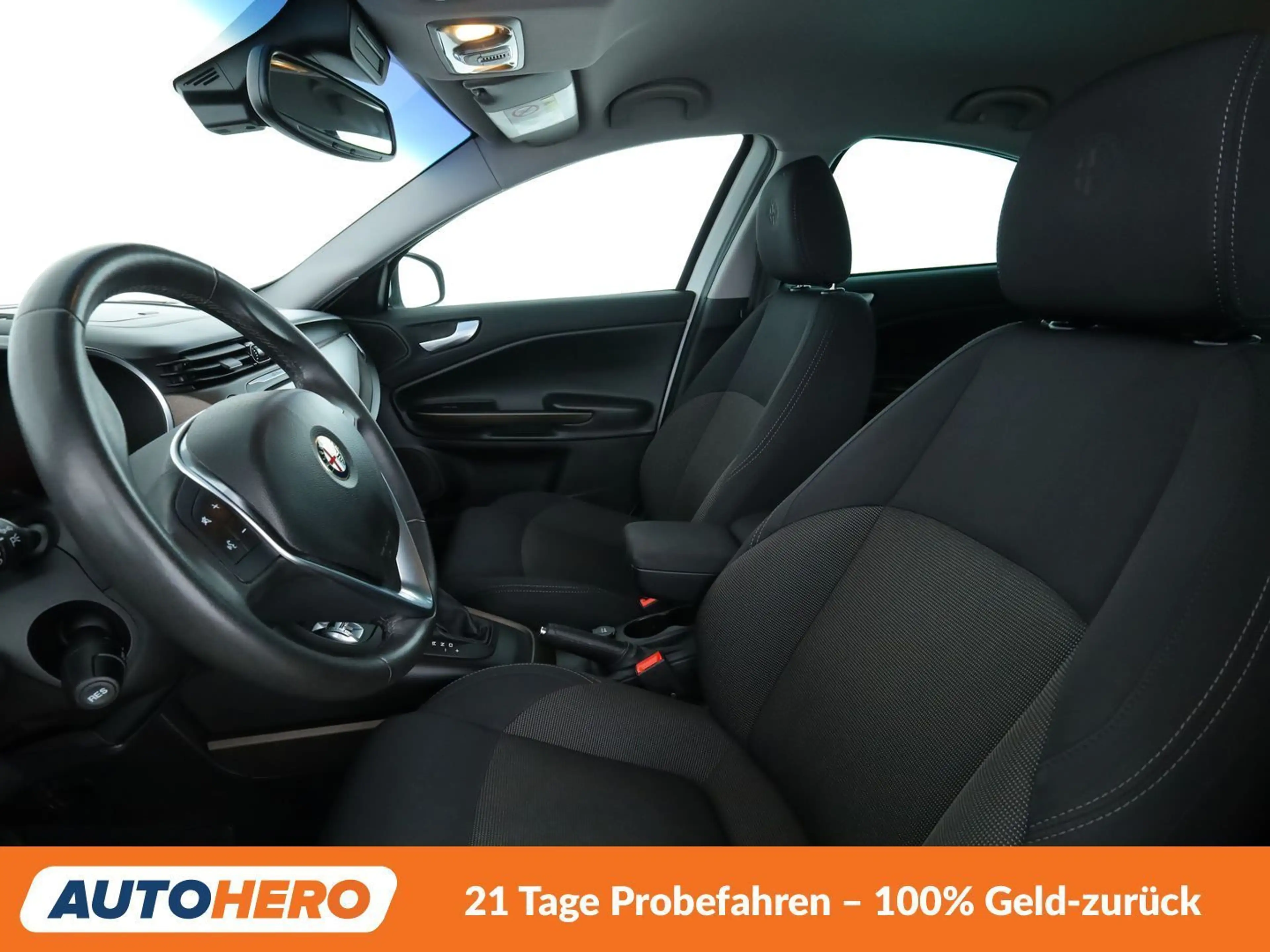 Alfa Romeo Giulietta 2.0 JTDM Turismo *ALU*PDC*SHZ* — photo 10