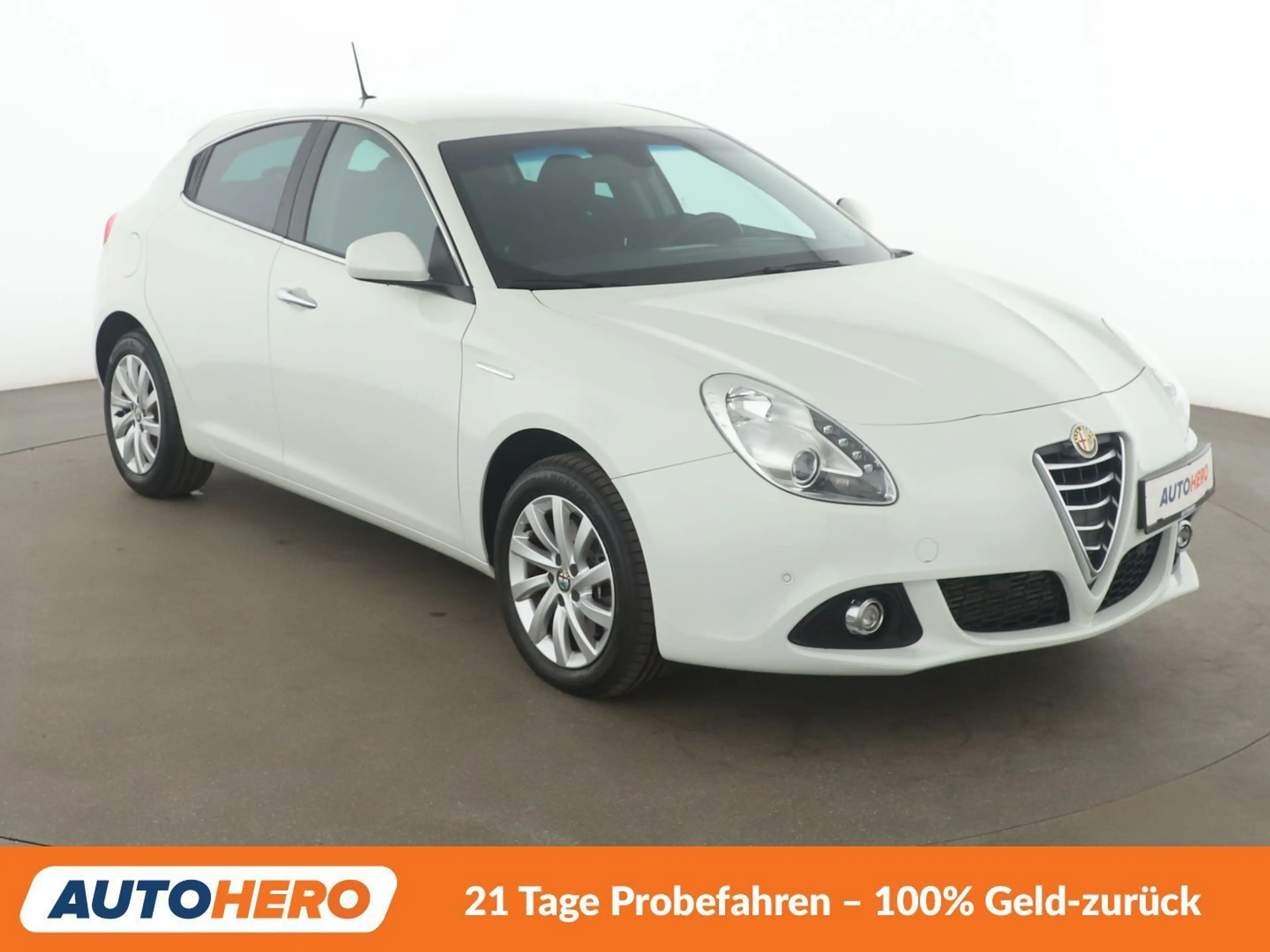 Alfa Romeo Giulietta 2.0 JTDM Turismo *ALU*PDC*SHZ* — photo 8