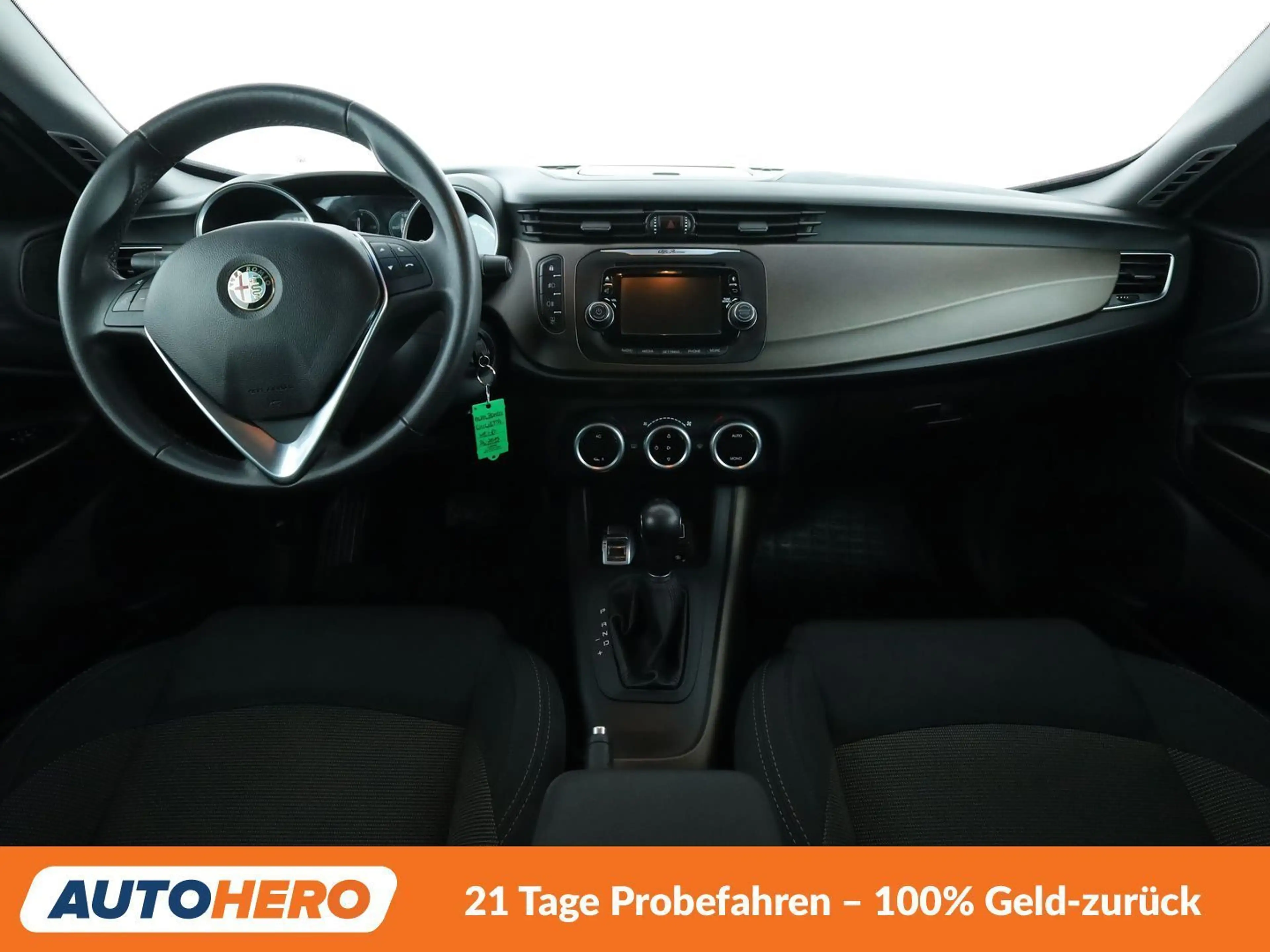 Alfa Romeo Giulietta 2.0 JTDM Turismo *ALU*PDC*SHZ* — photo 12
