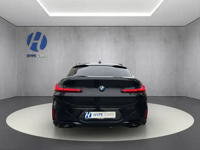 BMW X4 view 8